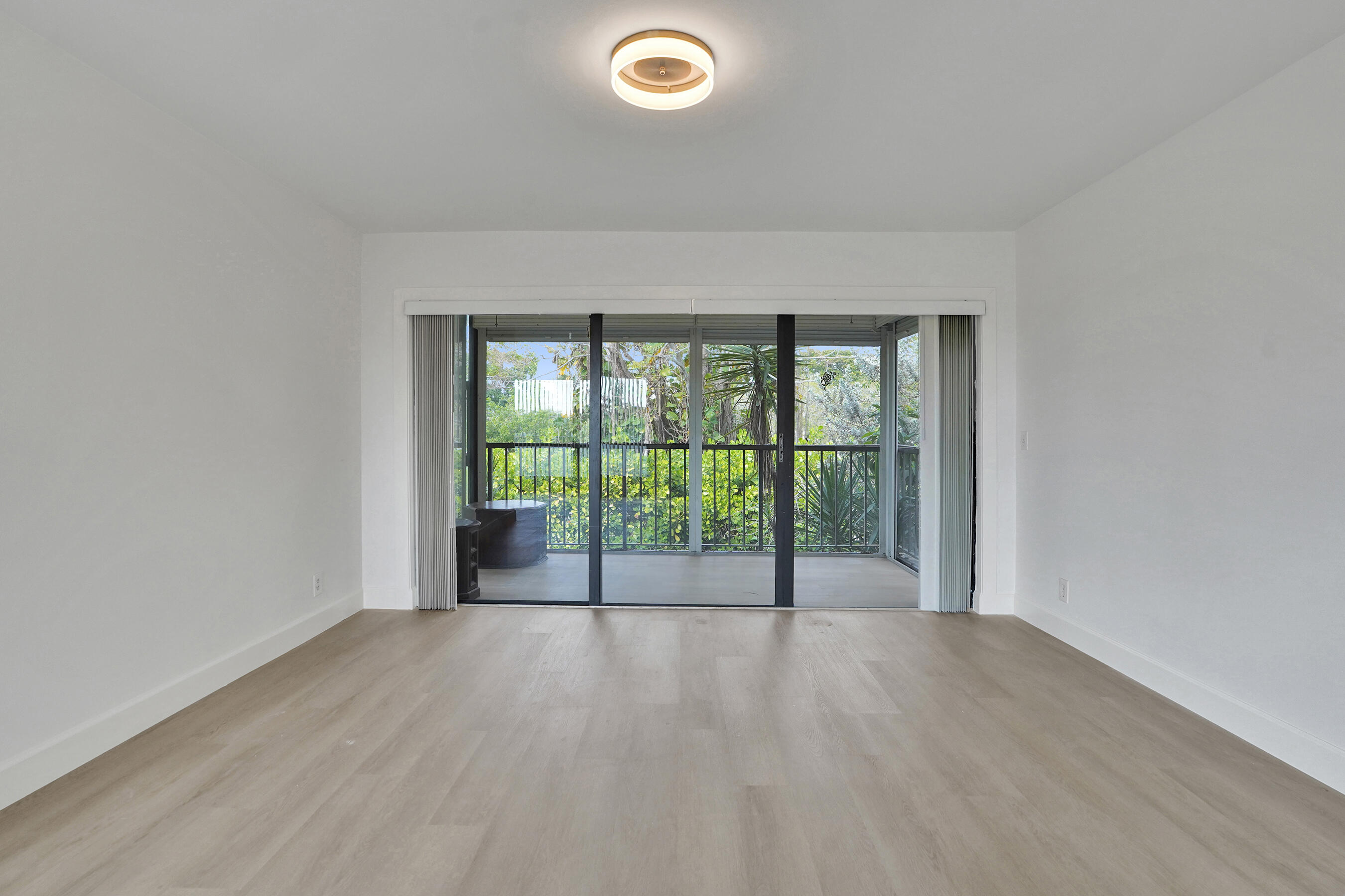 1040 Homewood Boulevard L202