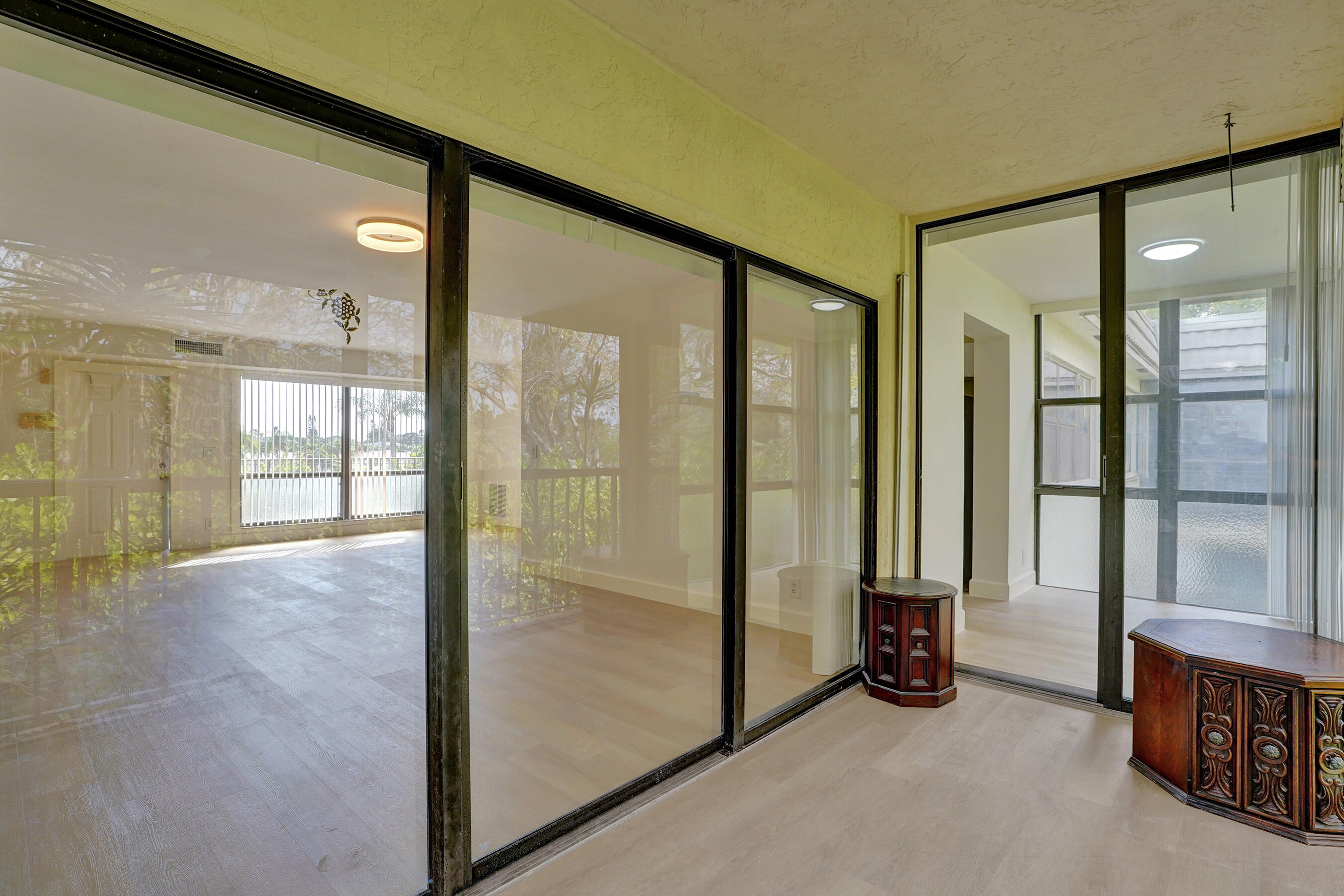 1040 Homewood Boulevard L202