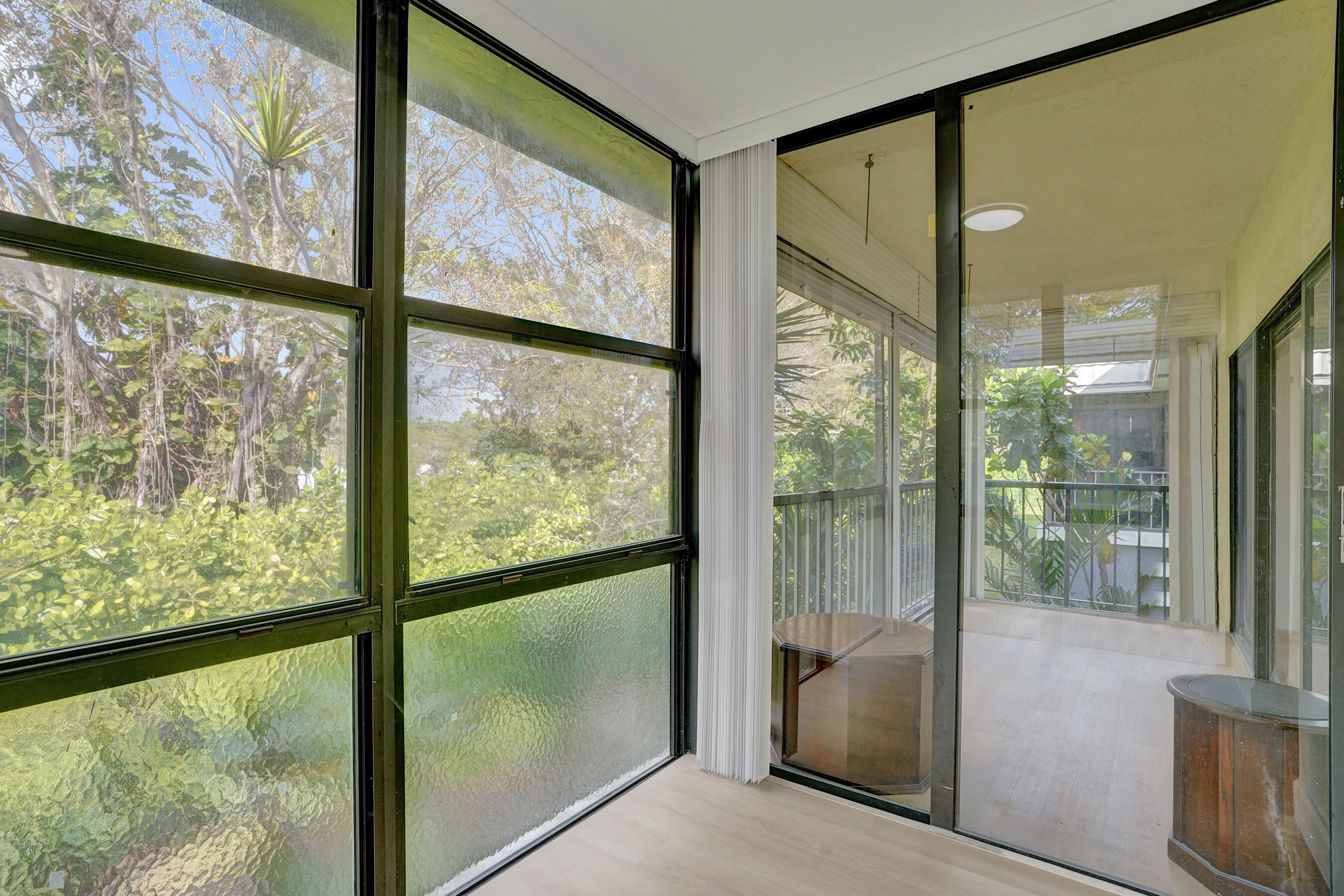 1040 Homewood Boulevard L202