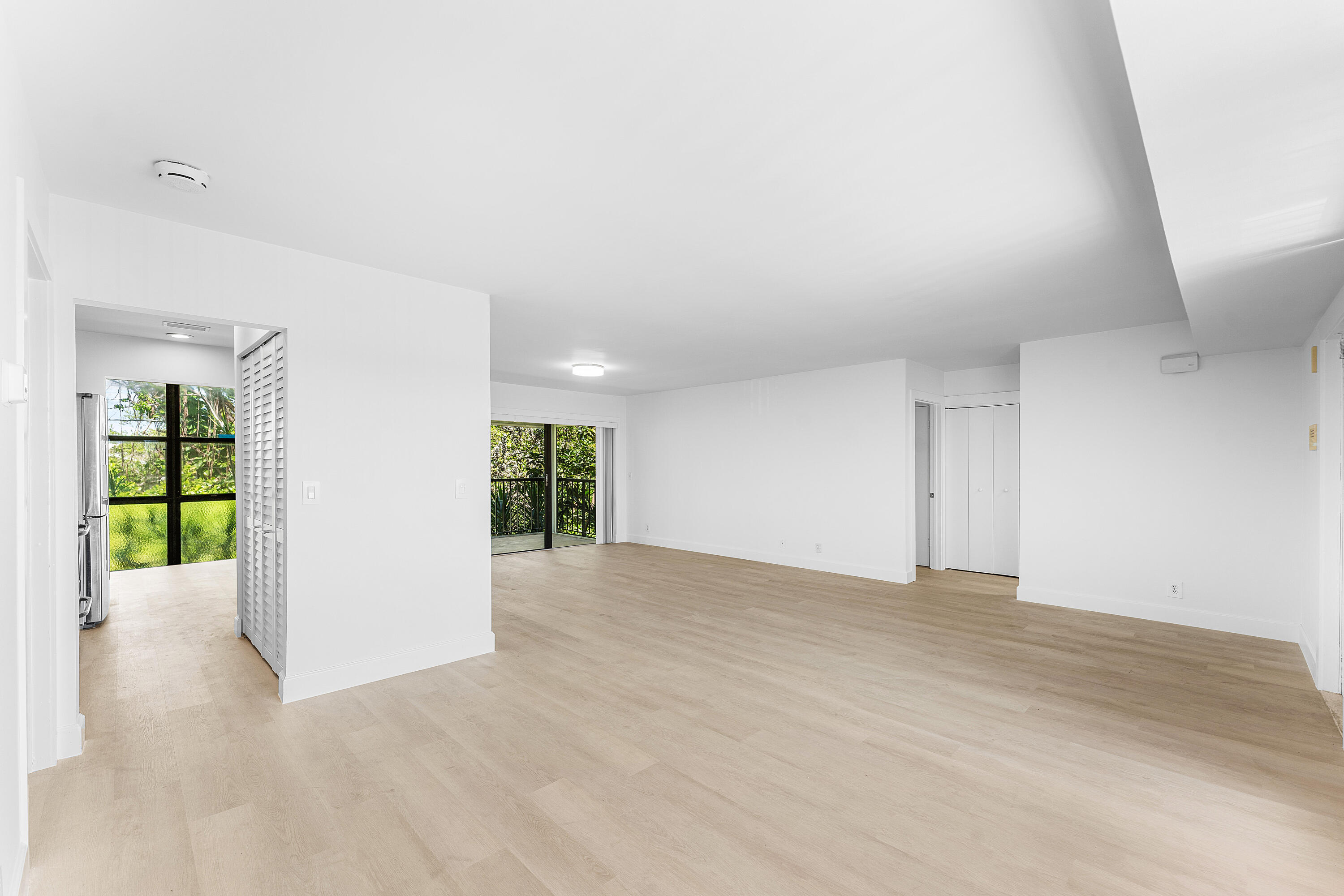 1040 Homewood Boulevard L202