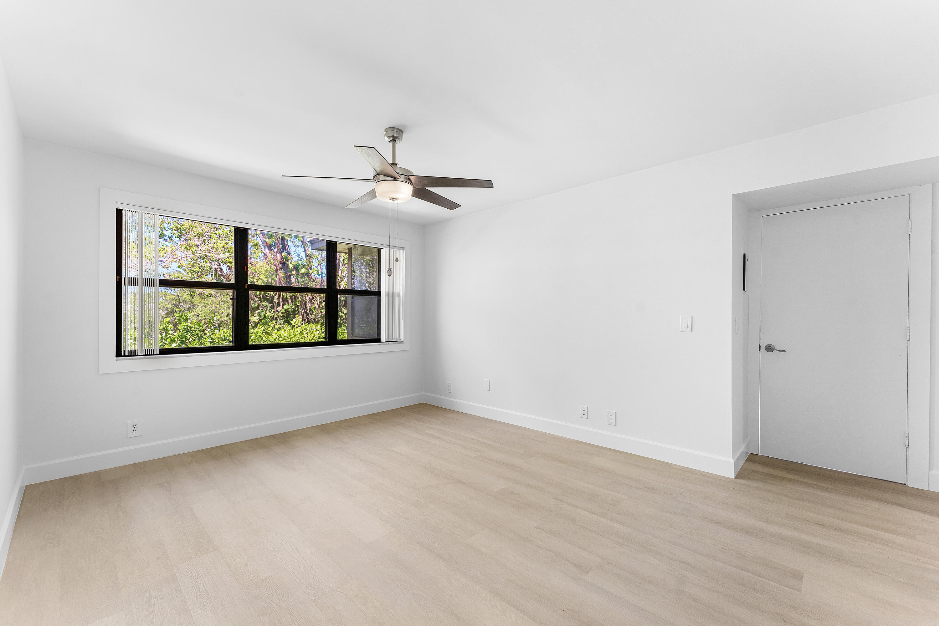 1040 Homewood Boulevard L202