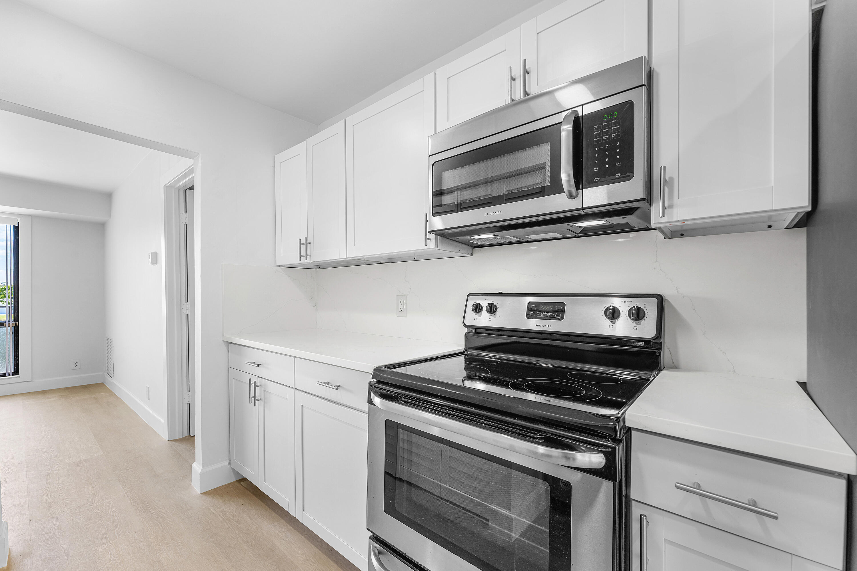 1040 Homewood Boulevard L202