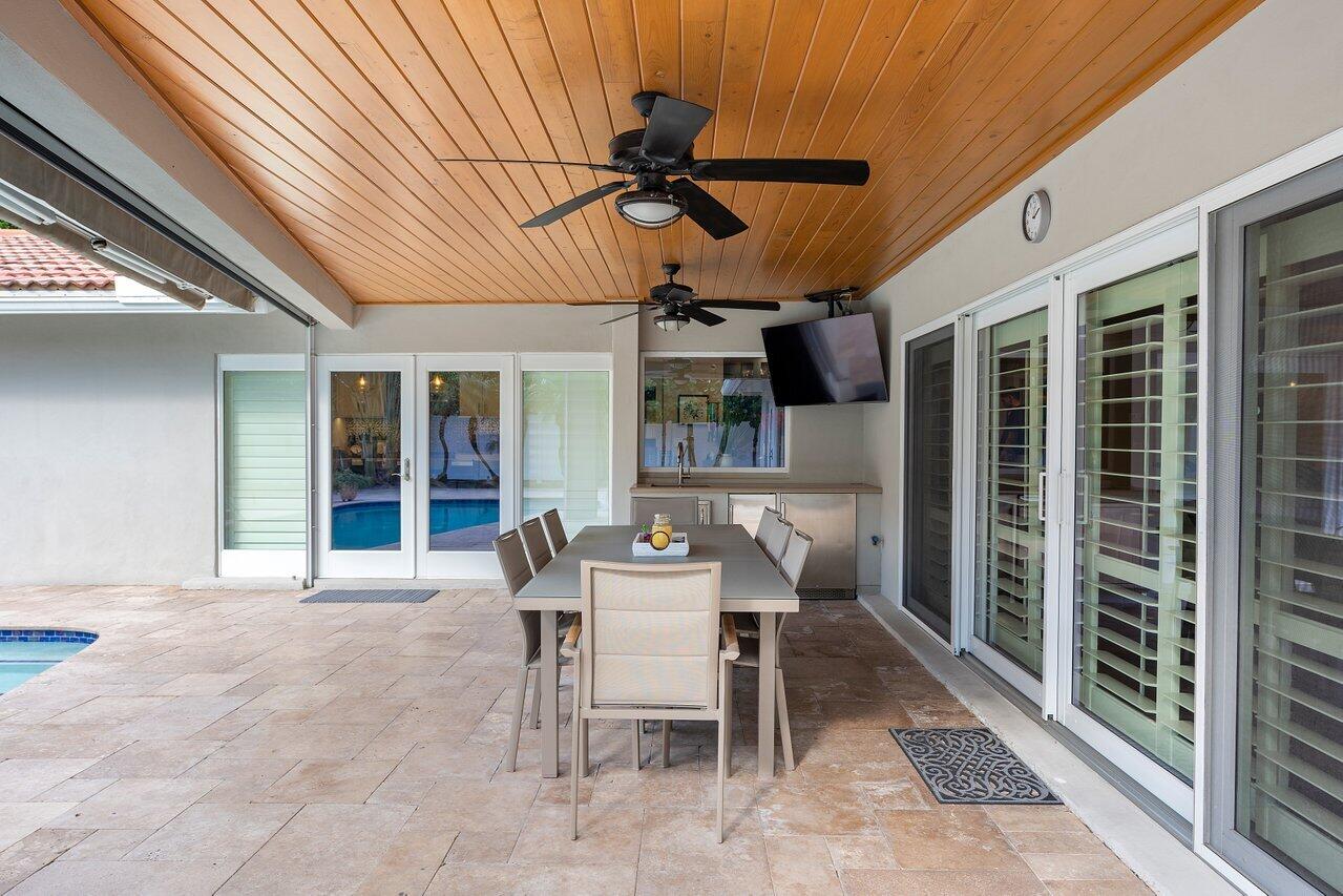 1701 Cocoanut Road