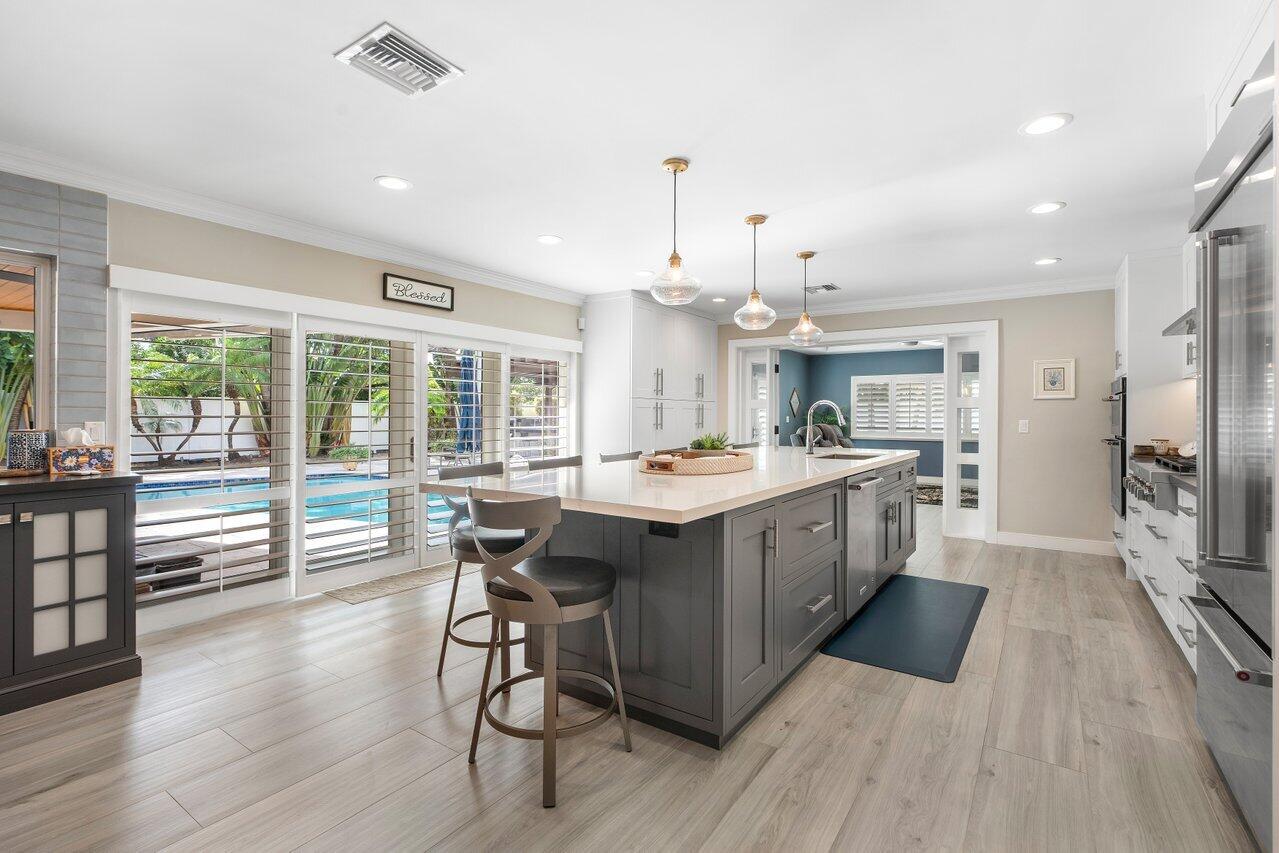 1701 Cocoanut Road