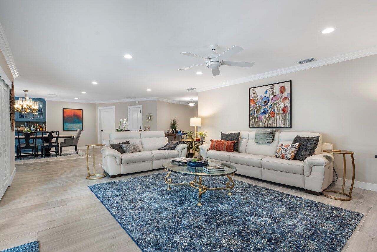 1701 Cocoanut Road