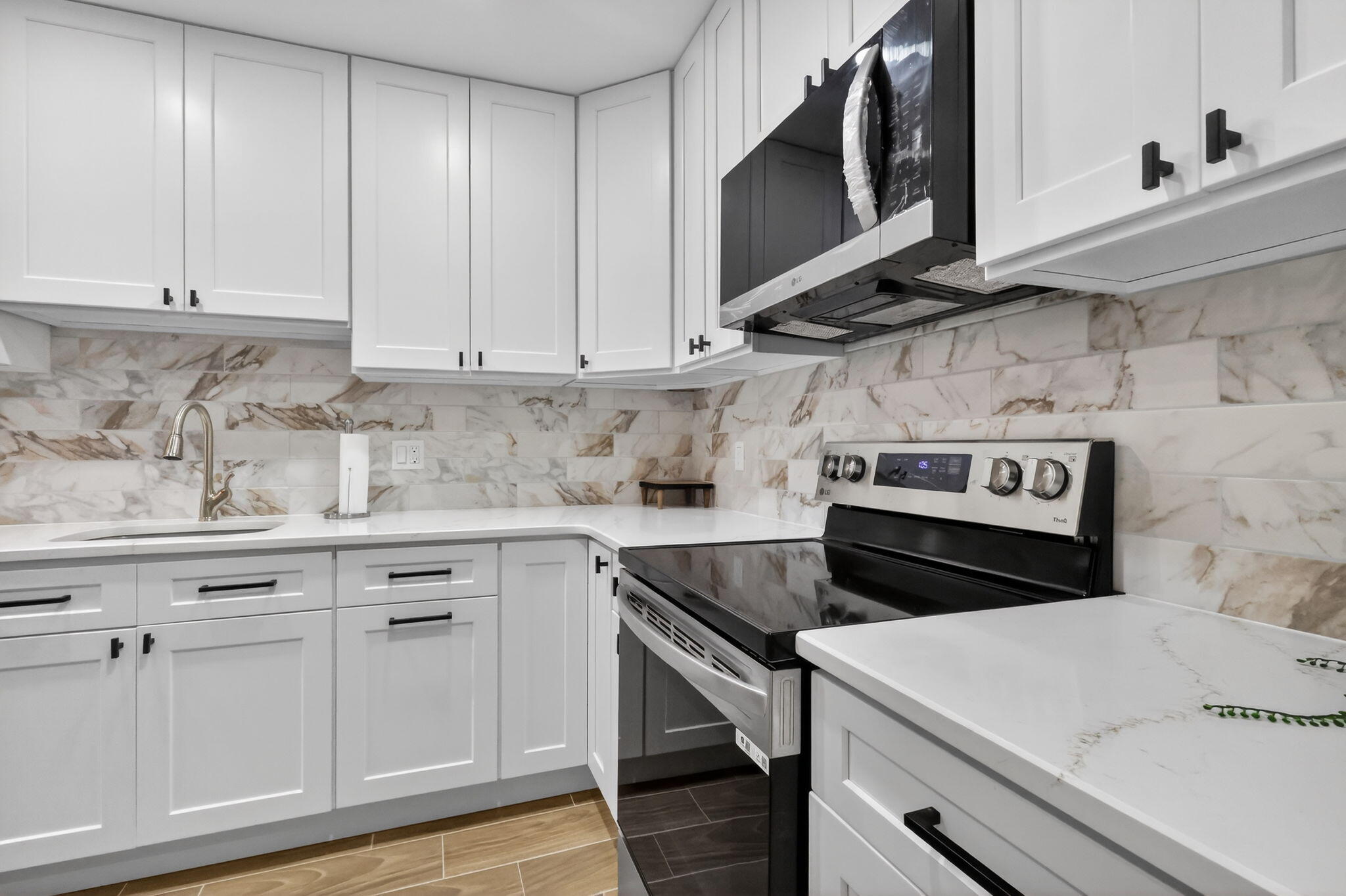 1101 Cactus Terrace 204