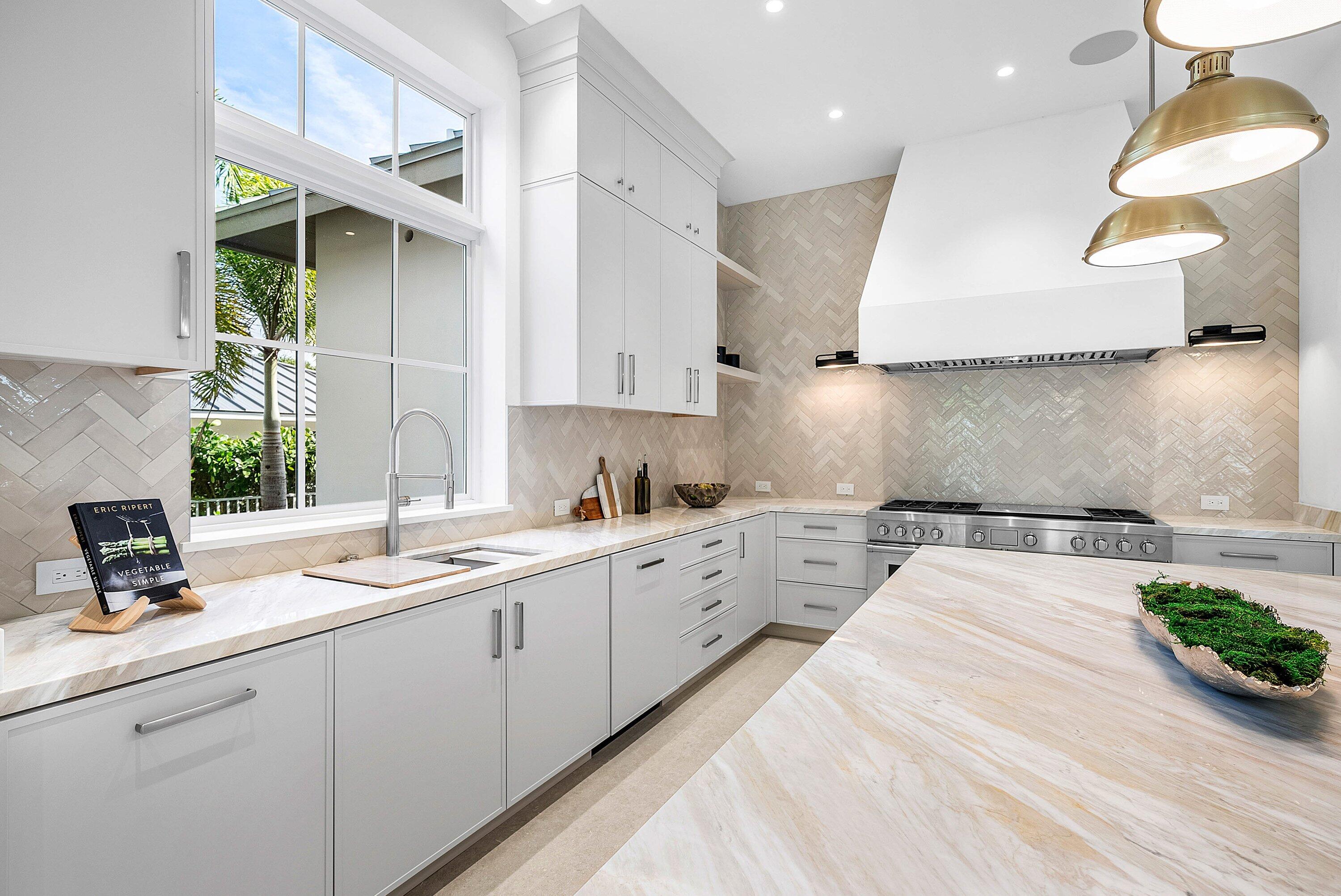 1105 Harbor Drive