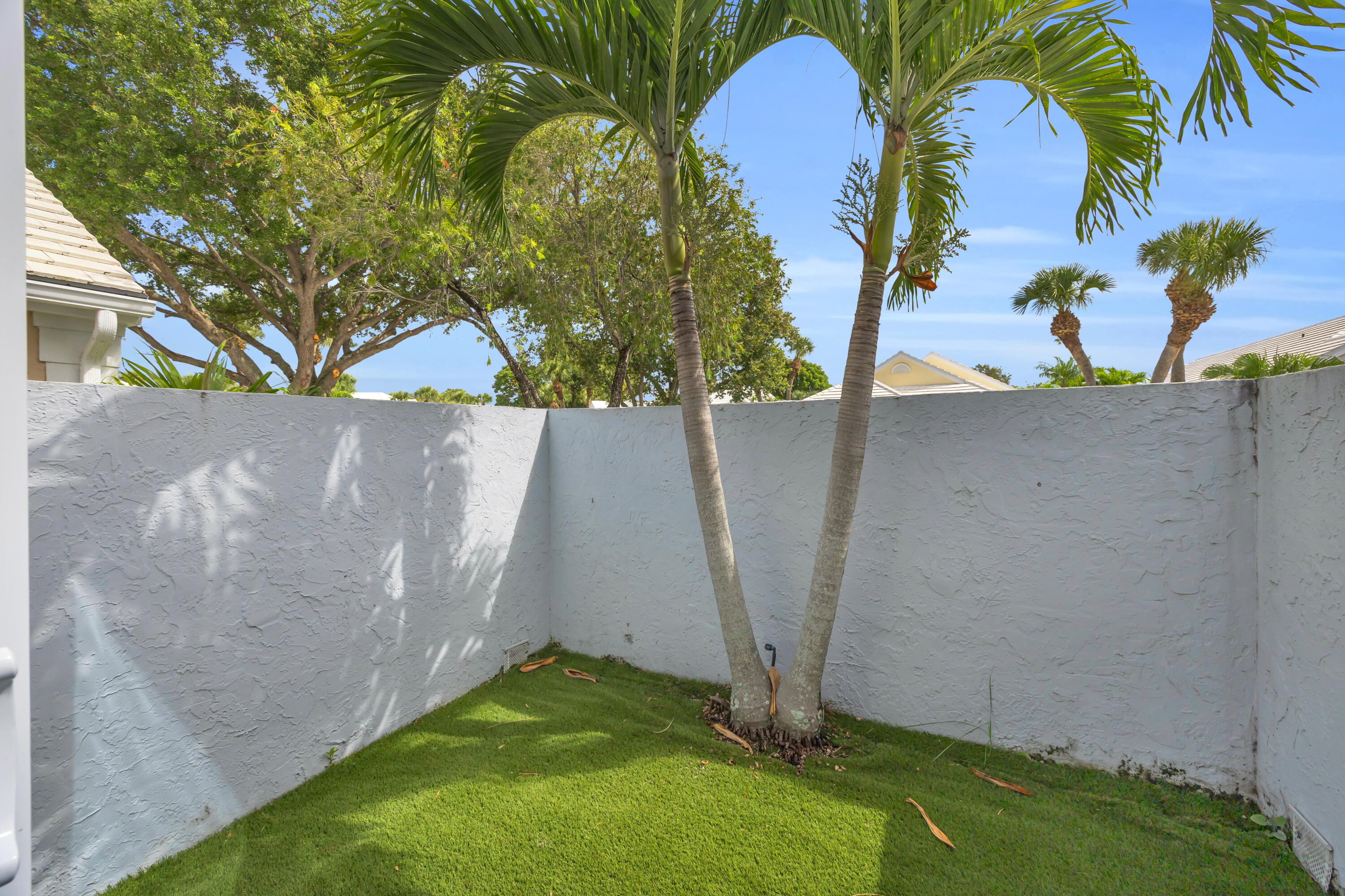 39 Dorchester Circle