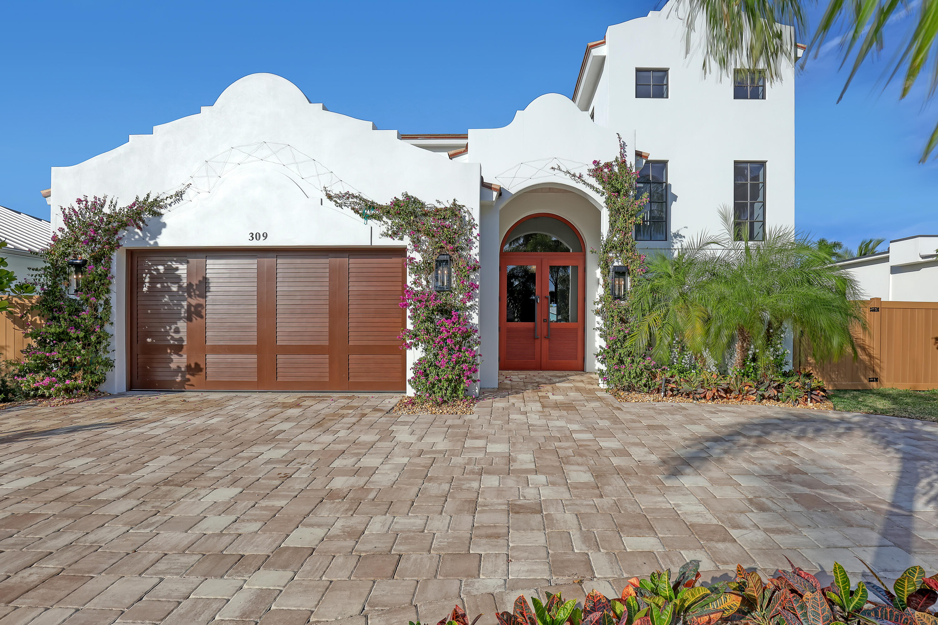 309 Cascade Lane