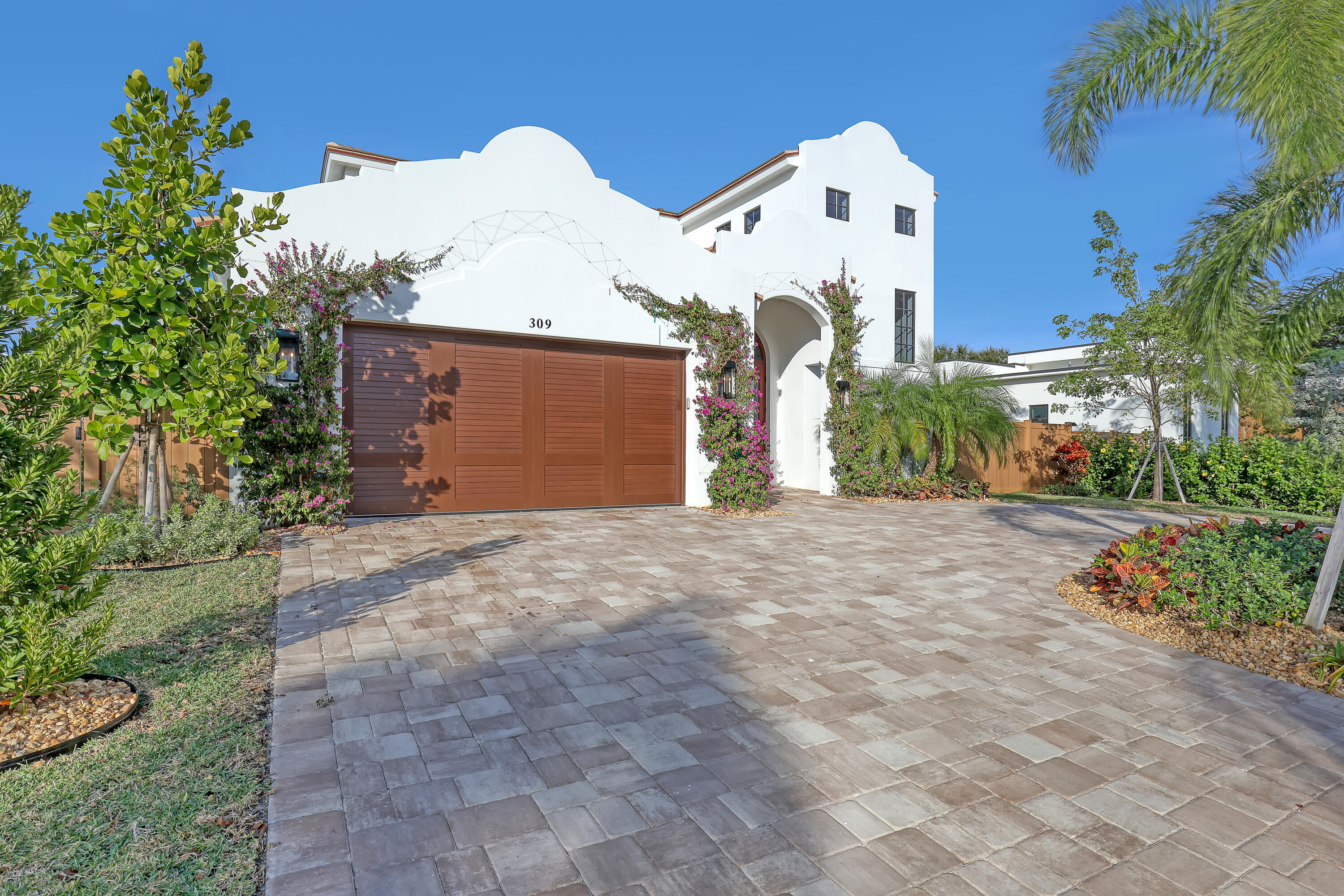 309 Cascade Lane