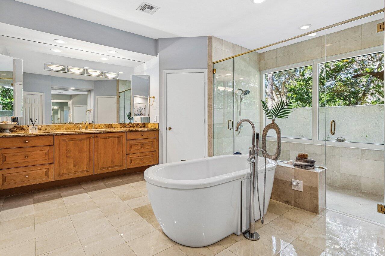 2450 NW 41st Street