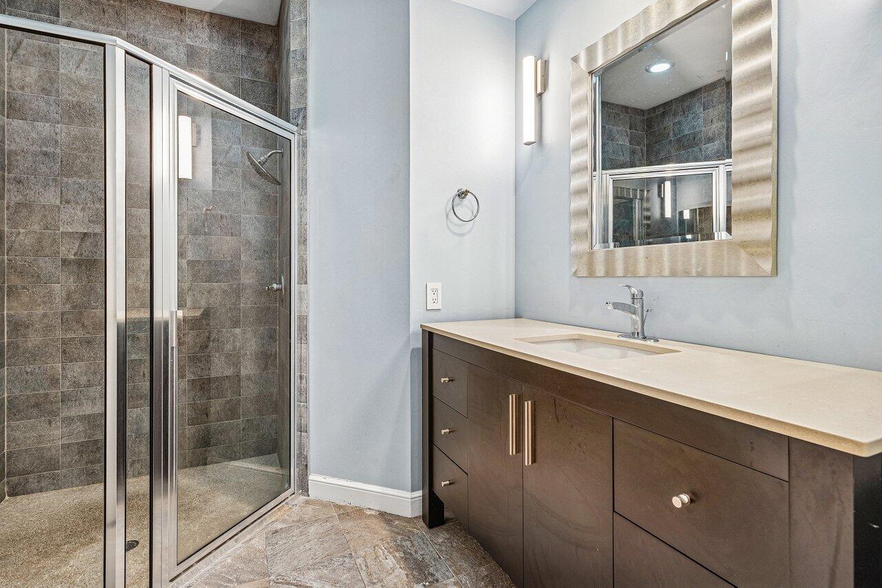 2450 NW 41st Street