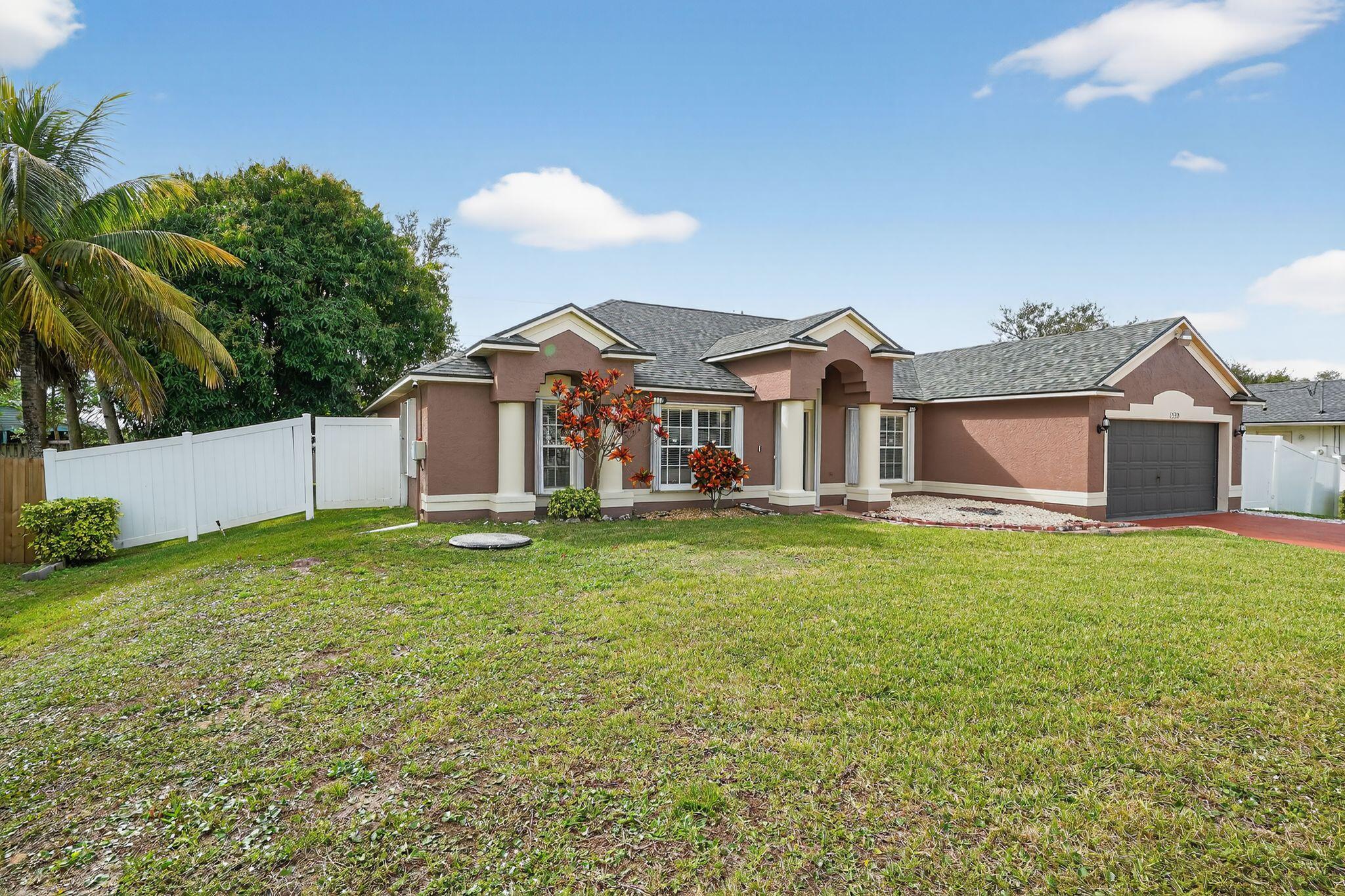 1530 SW Escobar Lane