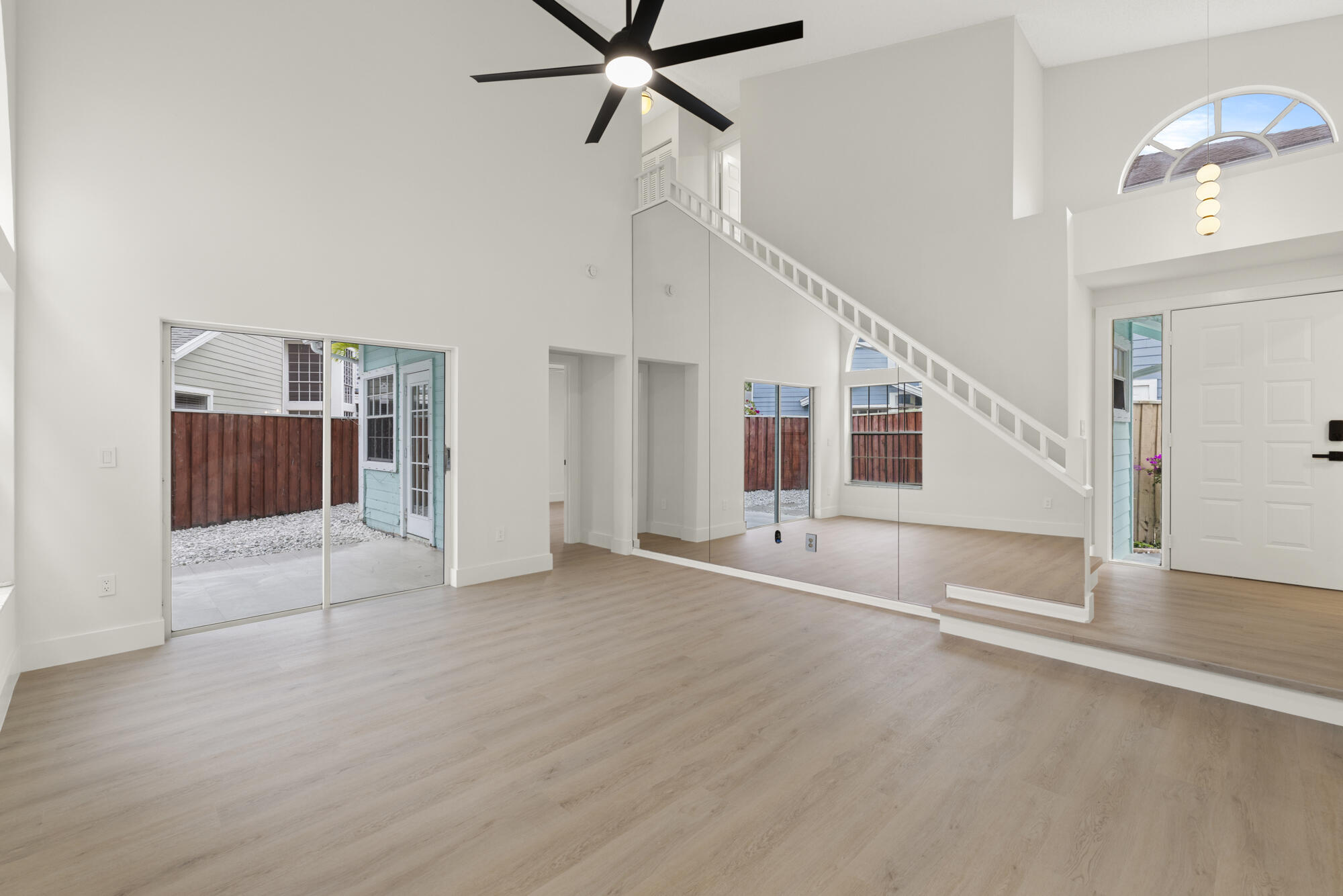 5115 Coronado Ridge