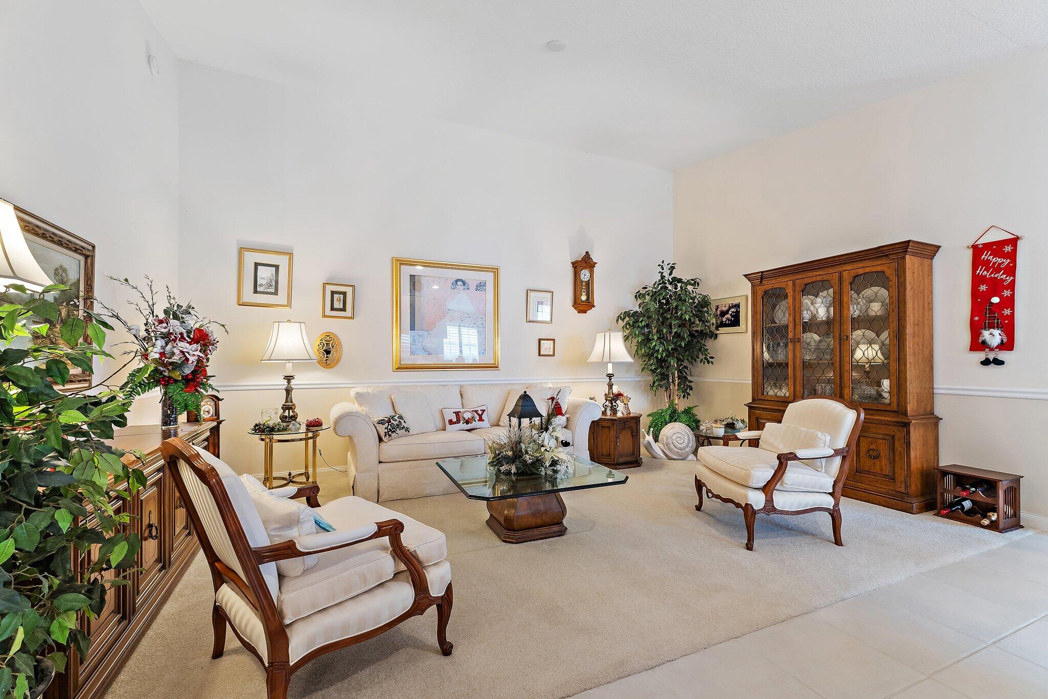 9054 SE Hawks Nest Court