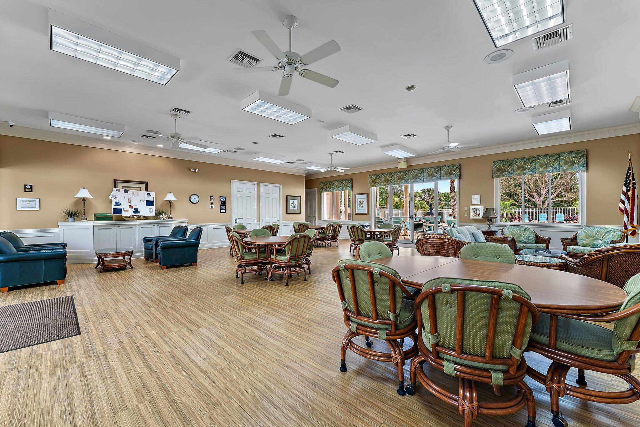 9054 SE Hawks Nest Court