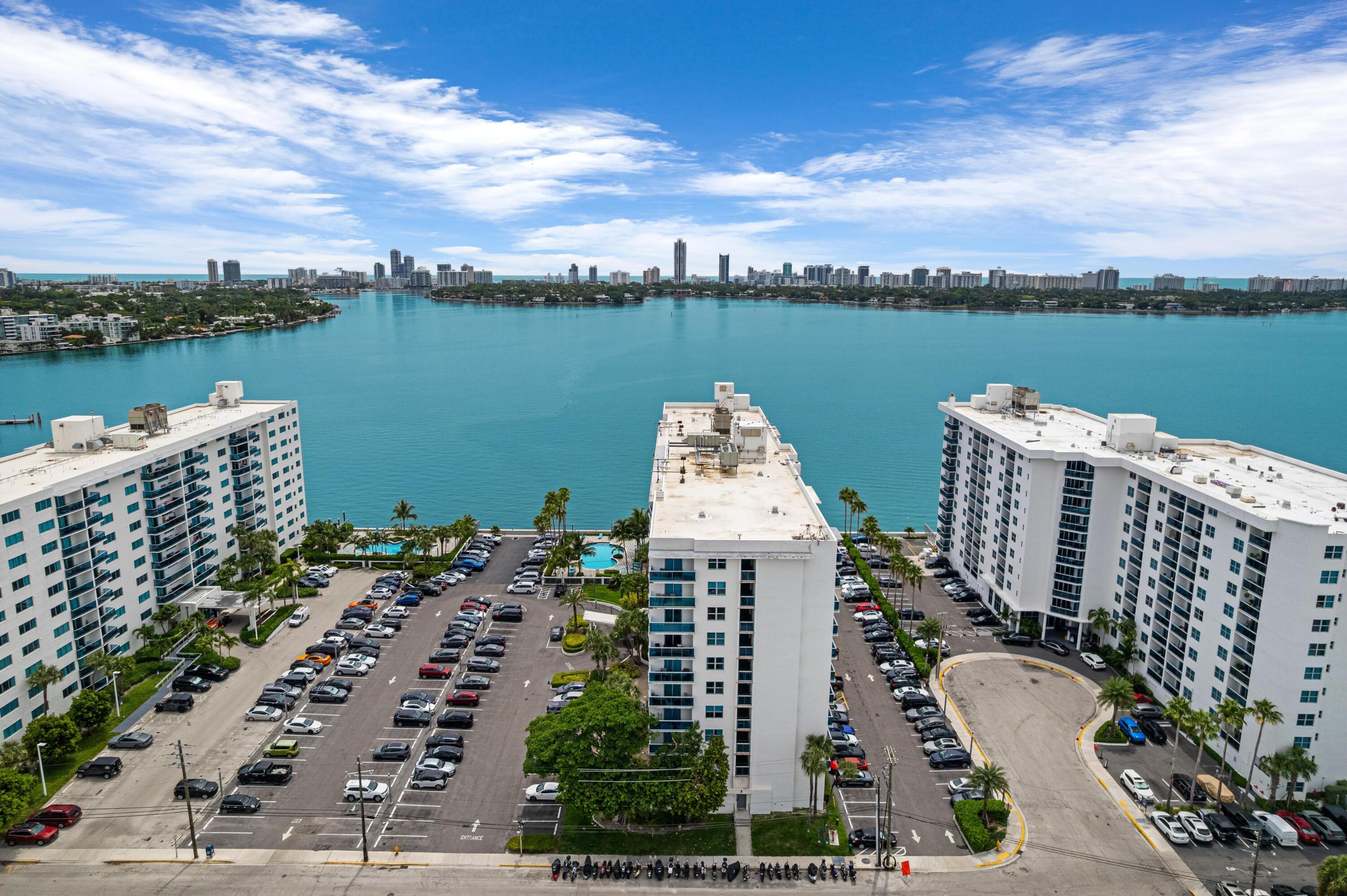 7501 E Treasure Drive 8n