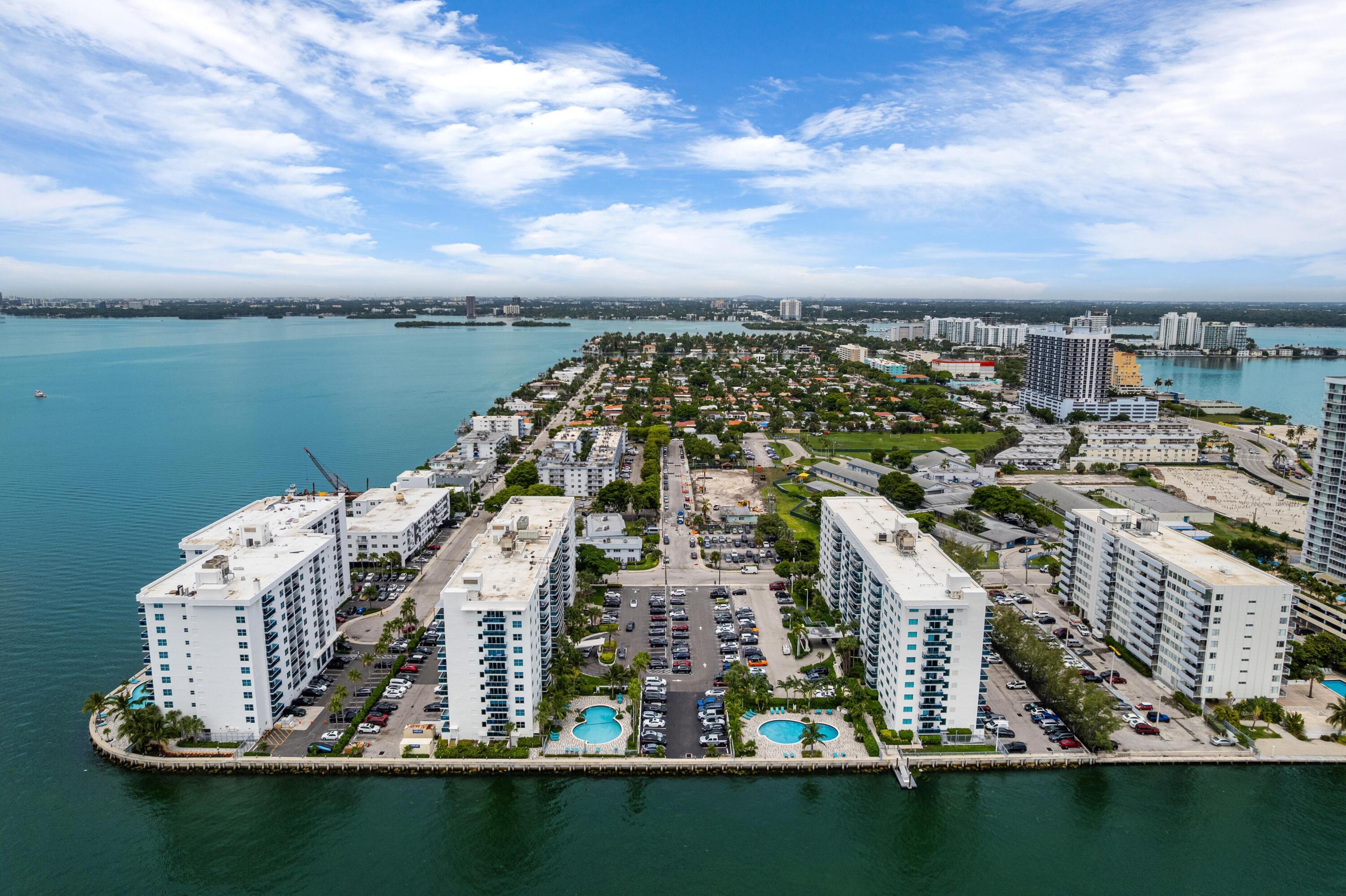 7501 E Treasure Drive 8n