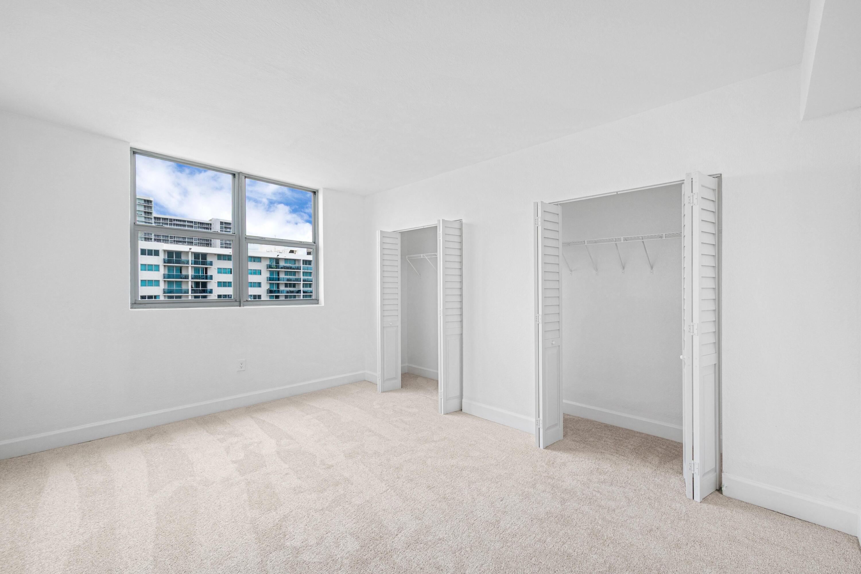 7501 E Treasure Drive 8n