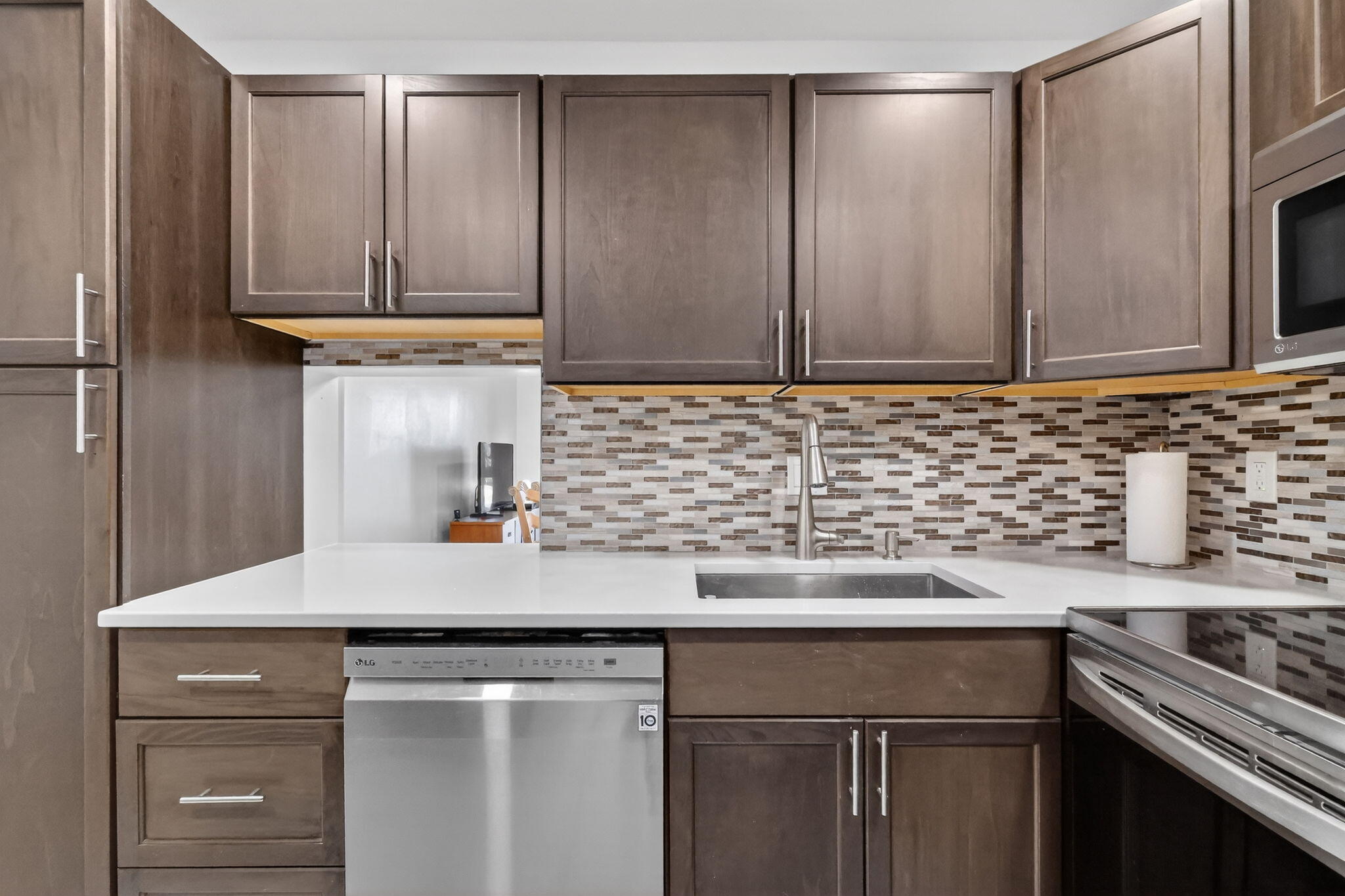 2615 NE 1st Court 201