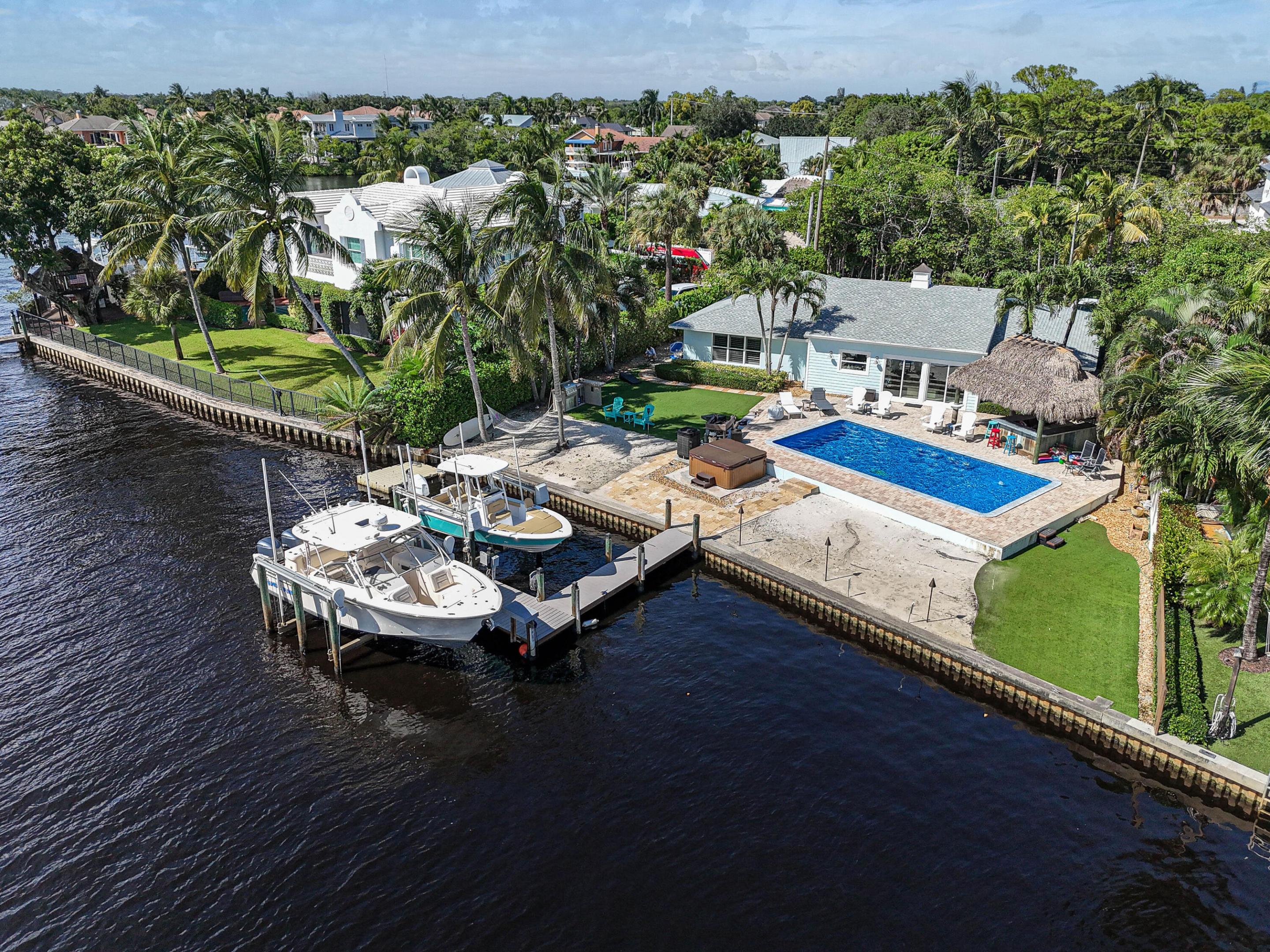 9195 SE Cove Point Street, Jupiter