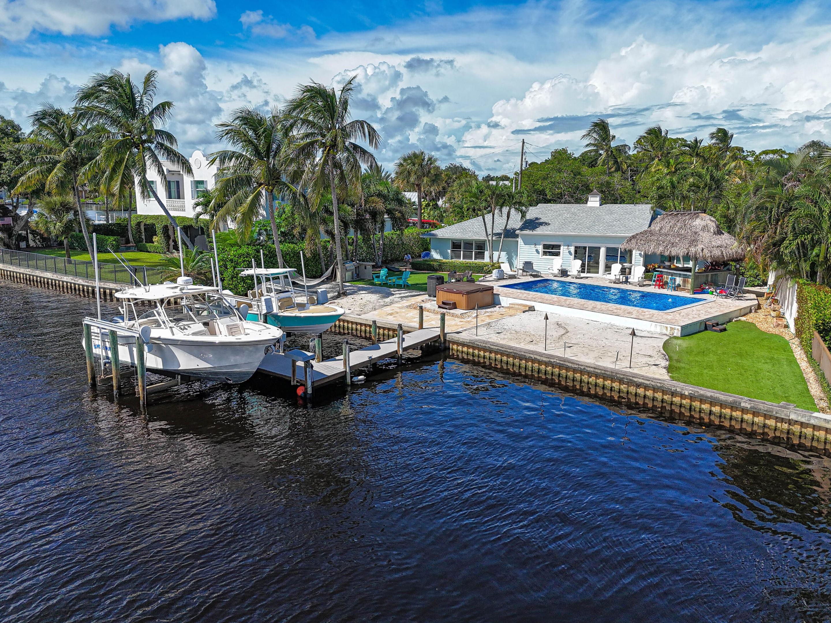 9195 SE Cove Point Street, Jupiter