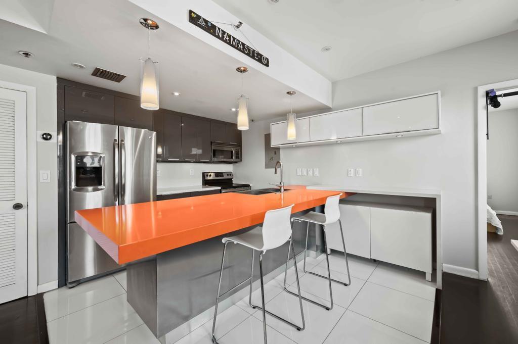 802 Euclid Avenue 303