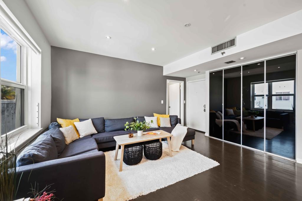 802 Euclid Avenue 303