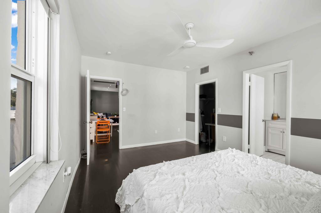 802 Euclid Avenue 303