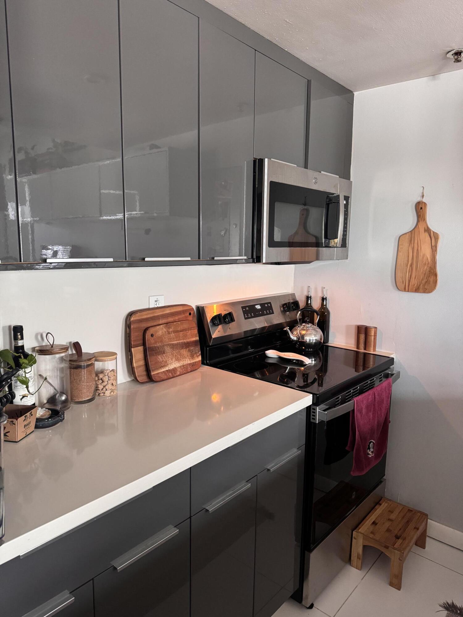 802 Euclid Avenue 303