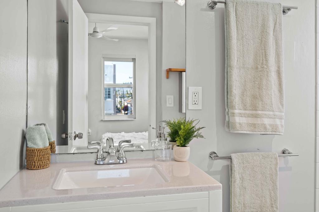 802 Euclid Avenue 303