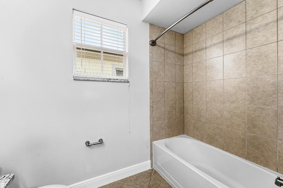 2111 Foxtail View Court, West Palm Beach