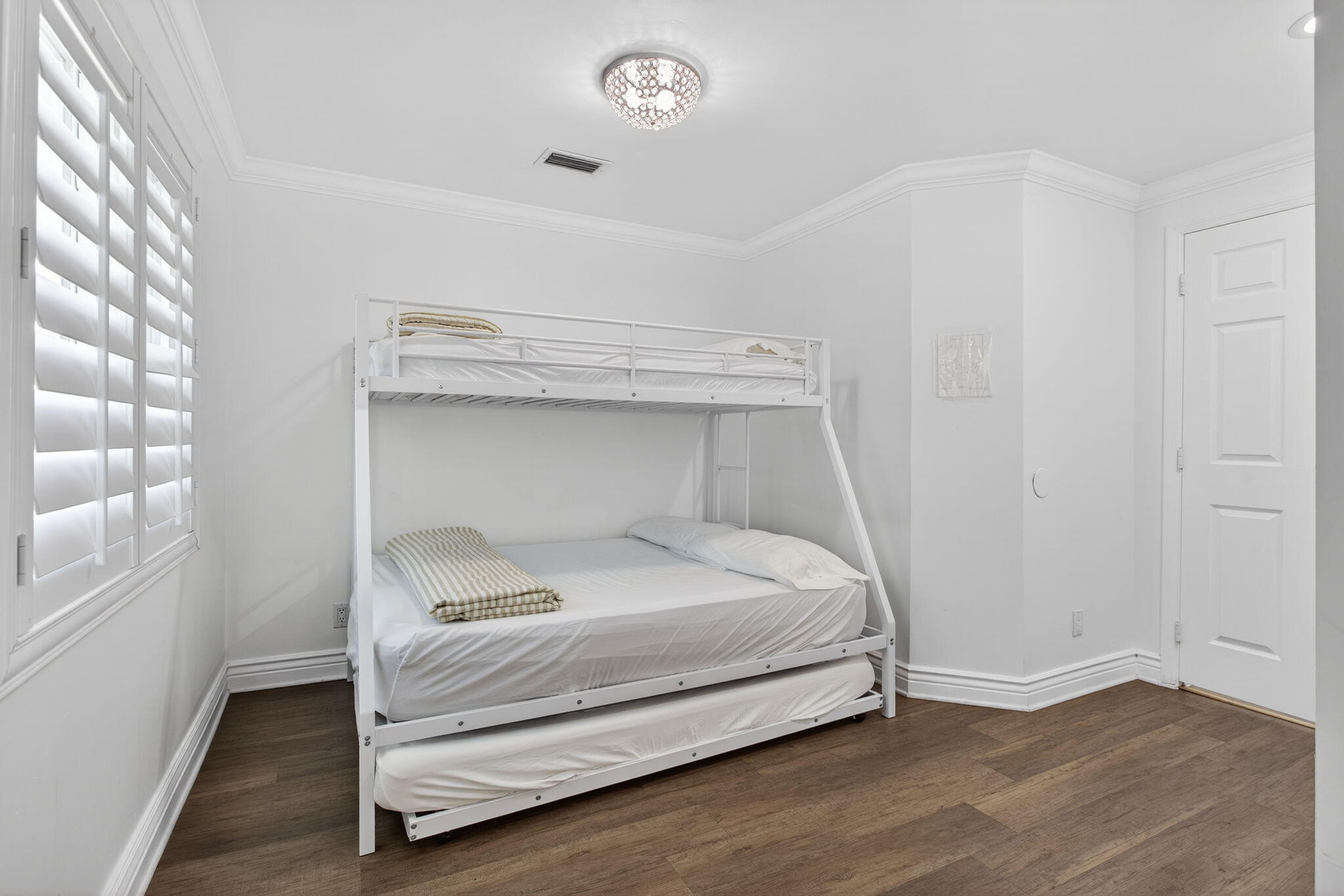 736 NE 34th Court, Oakland Park