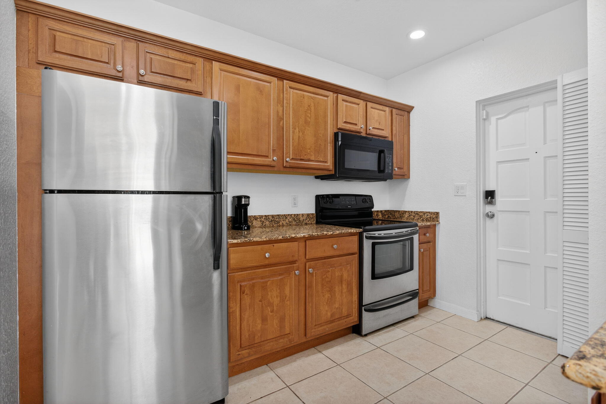 736 NE 34th Court, Oakland Park