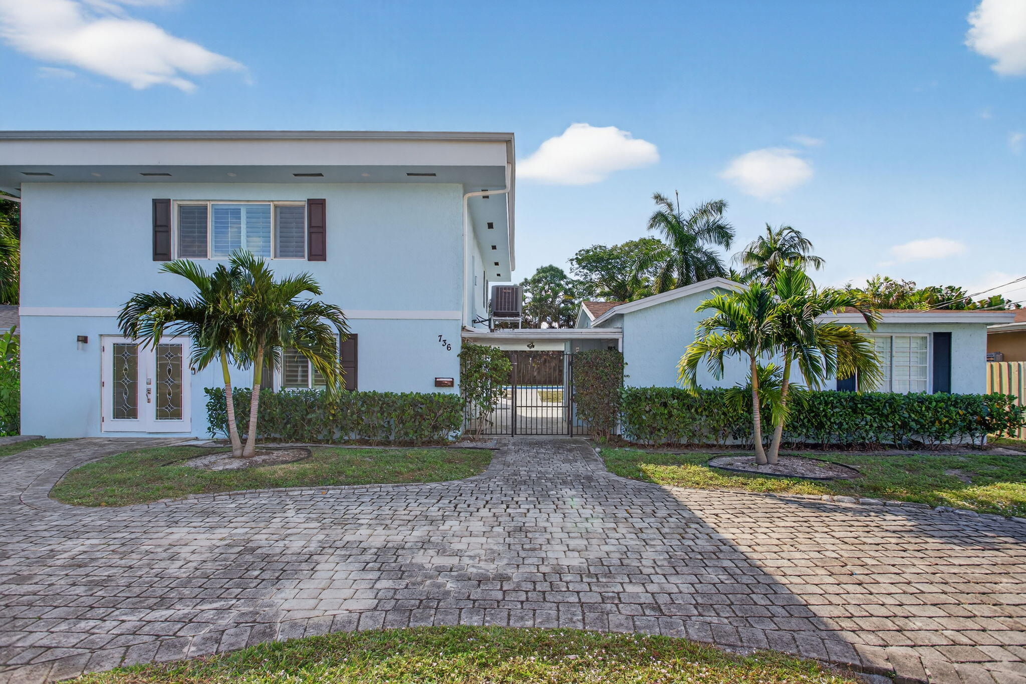 736 NE 34th Court, Oakland Park