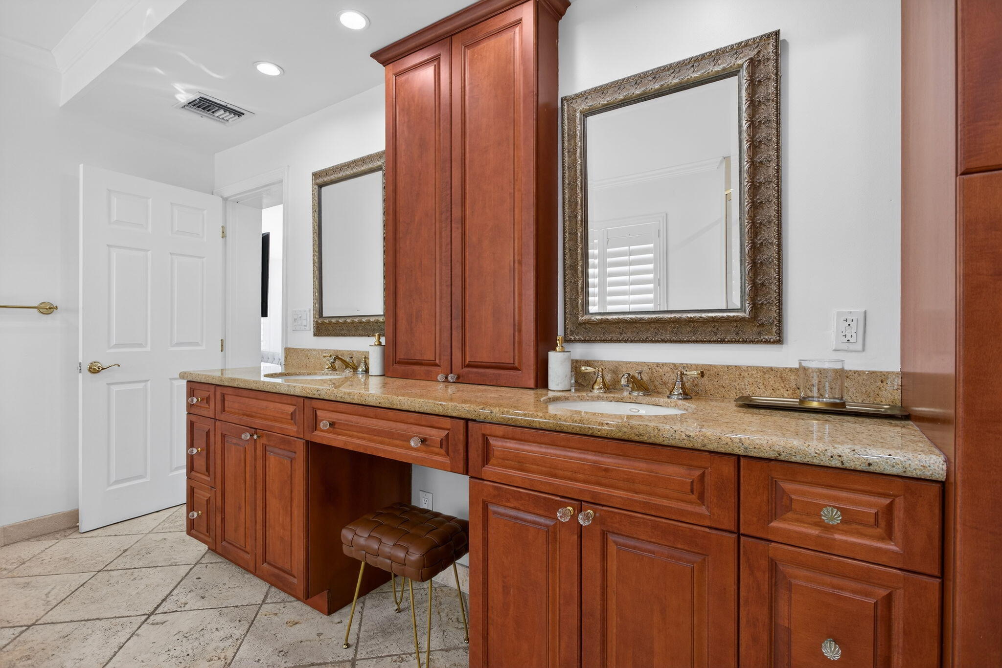 736 NE 34th Court, Oakland Park