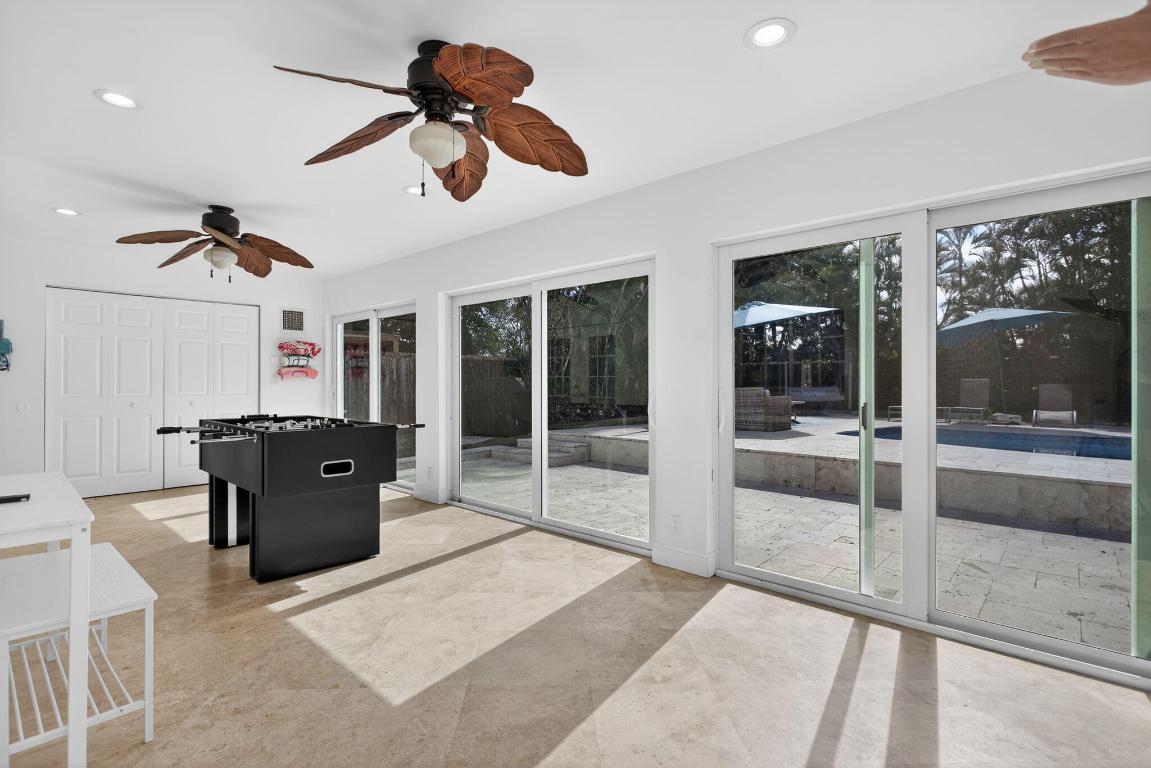 736 NE 34th Court, Oakland Park