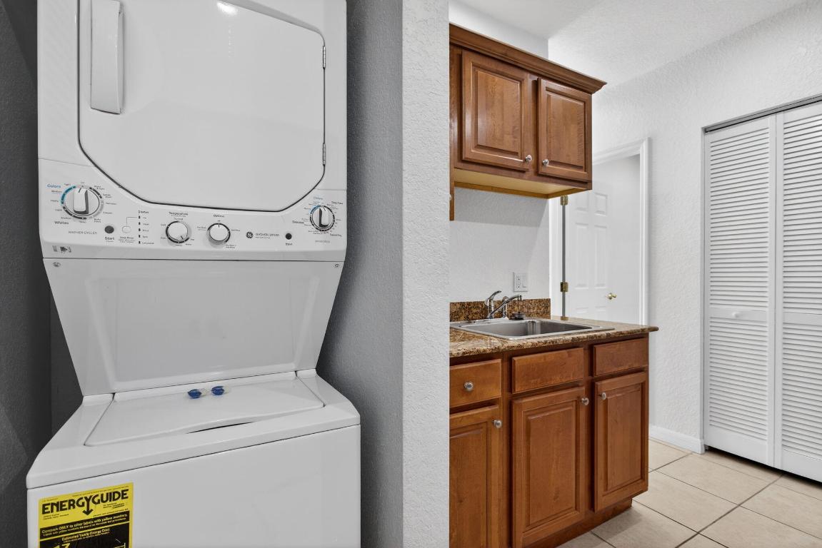 736 NE 34th Court, Oakland Park