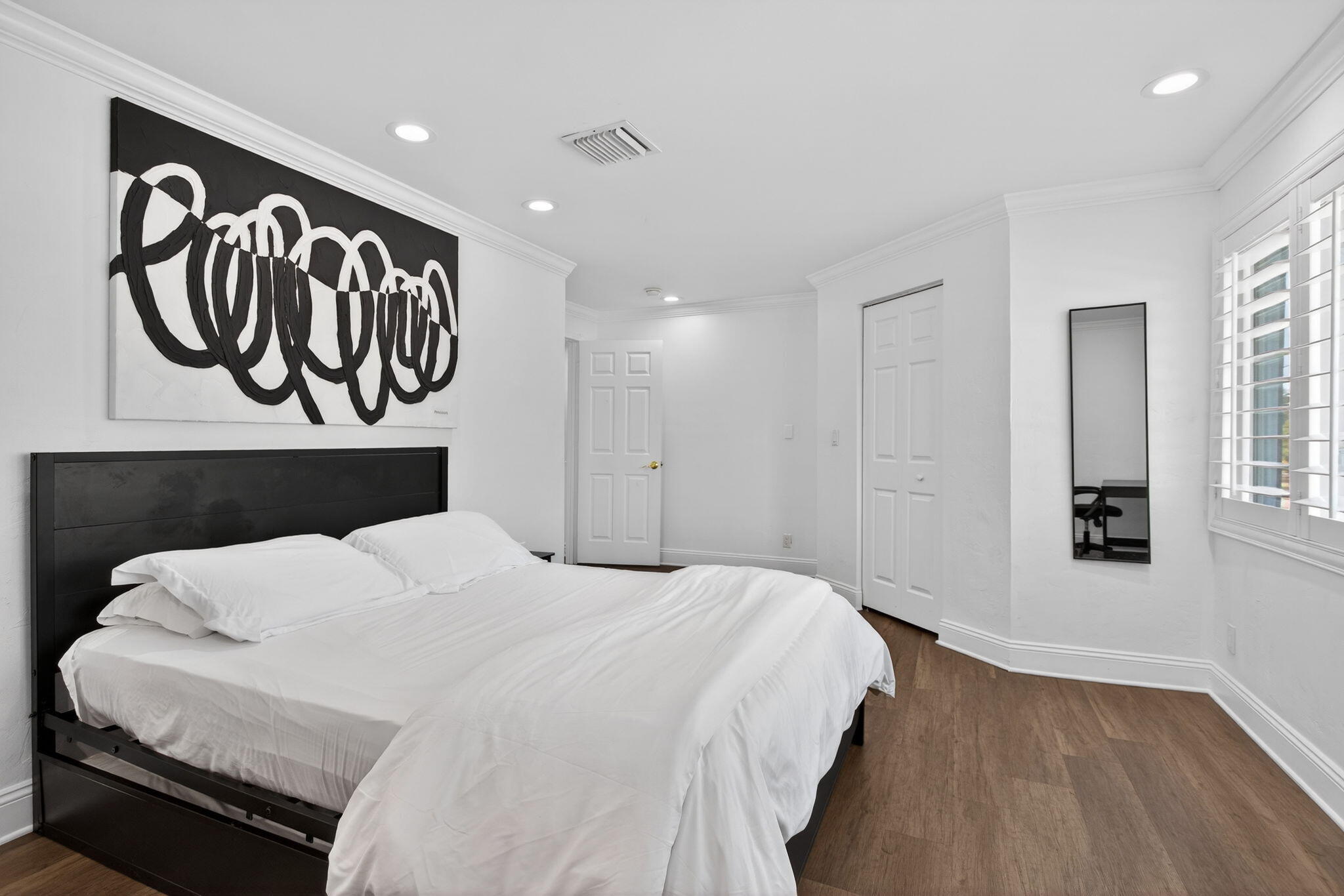 736 NE 34th Court, Oakland Park