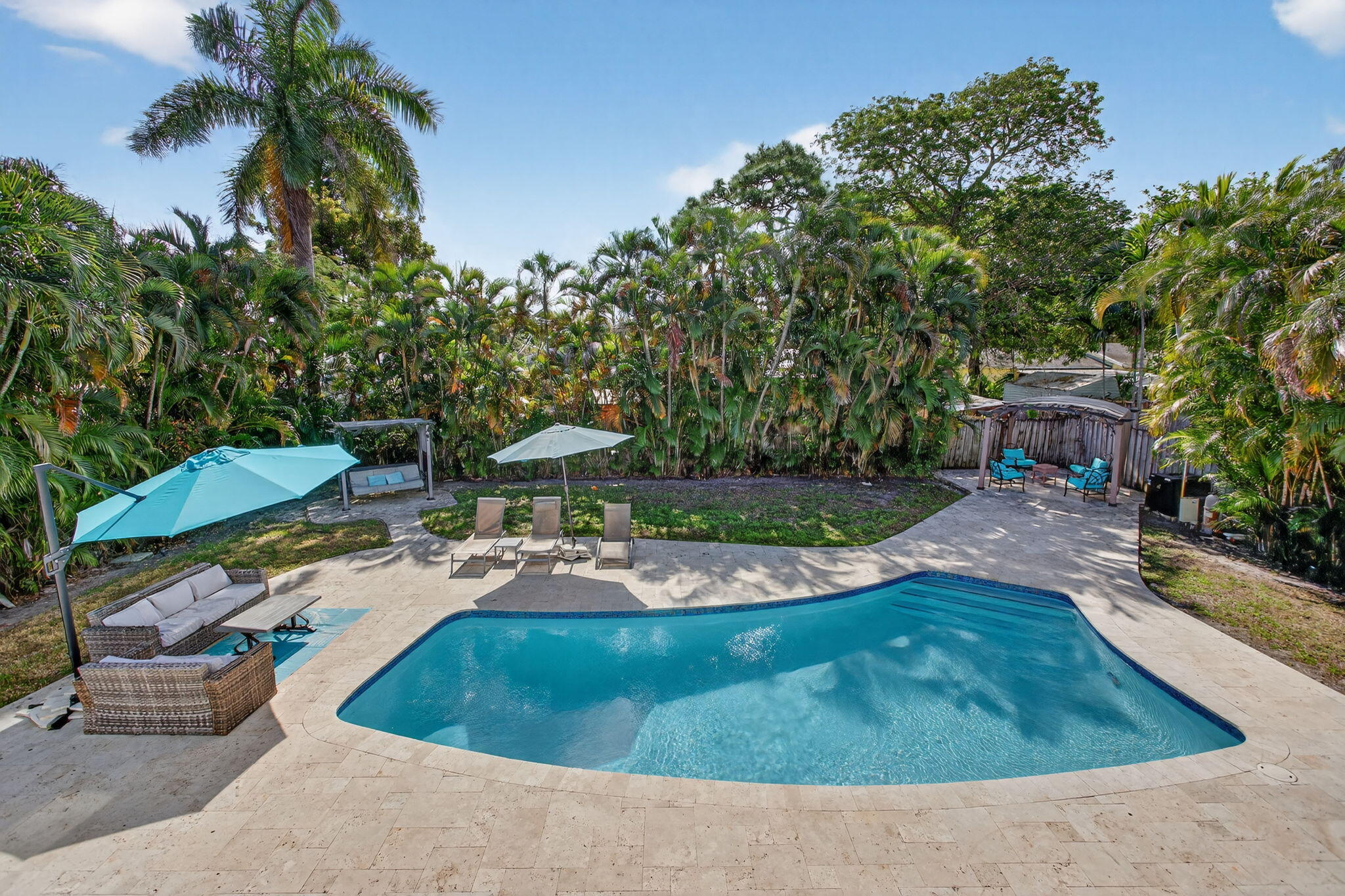 736 NE 34th Court, Oakland Park