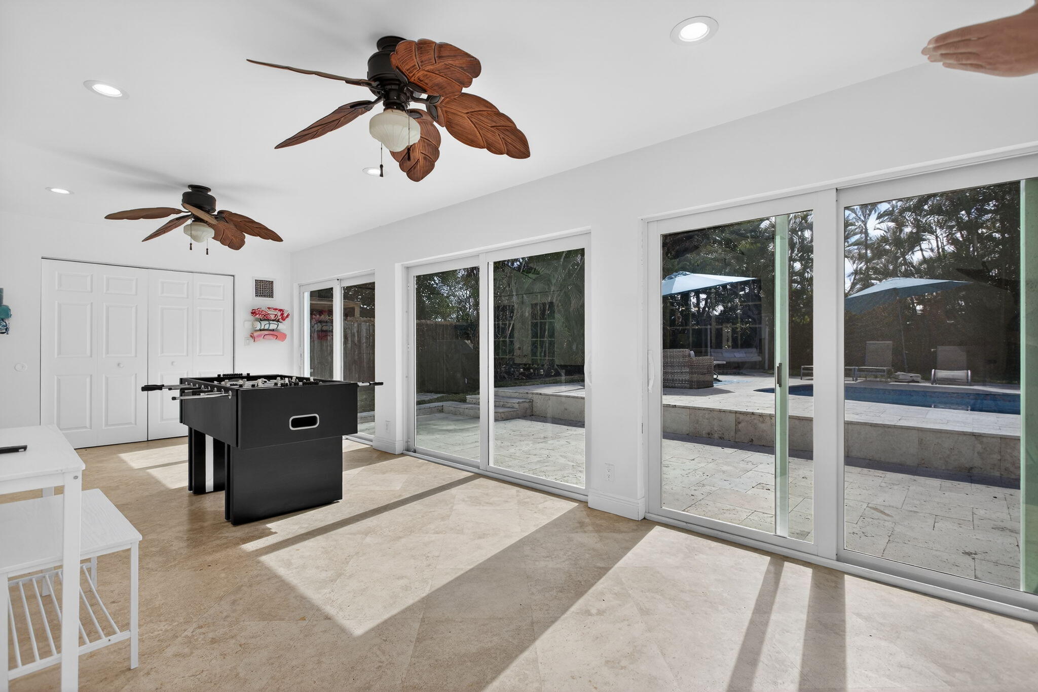 736 NE 34th Court, Oakland Park