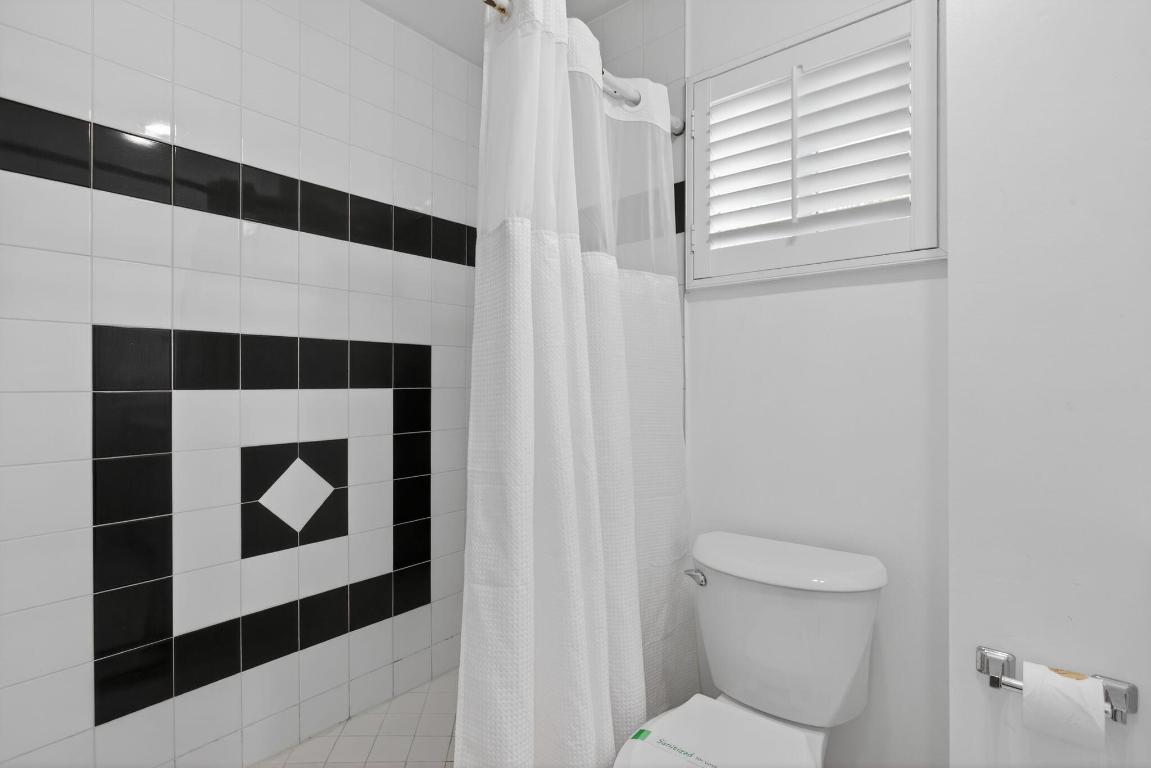 736 NE 34th Court, Oakland Park