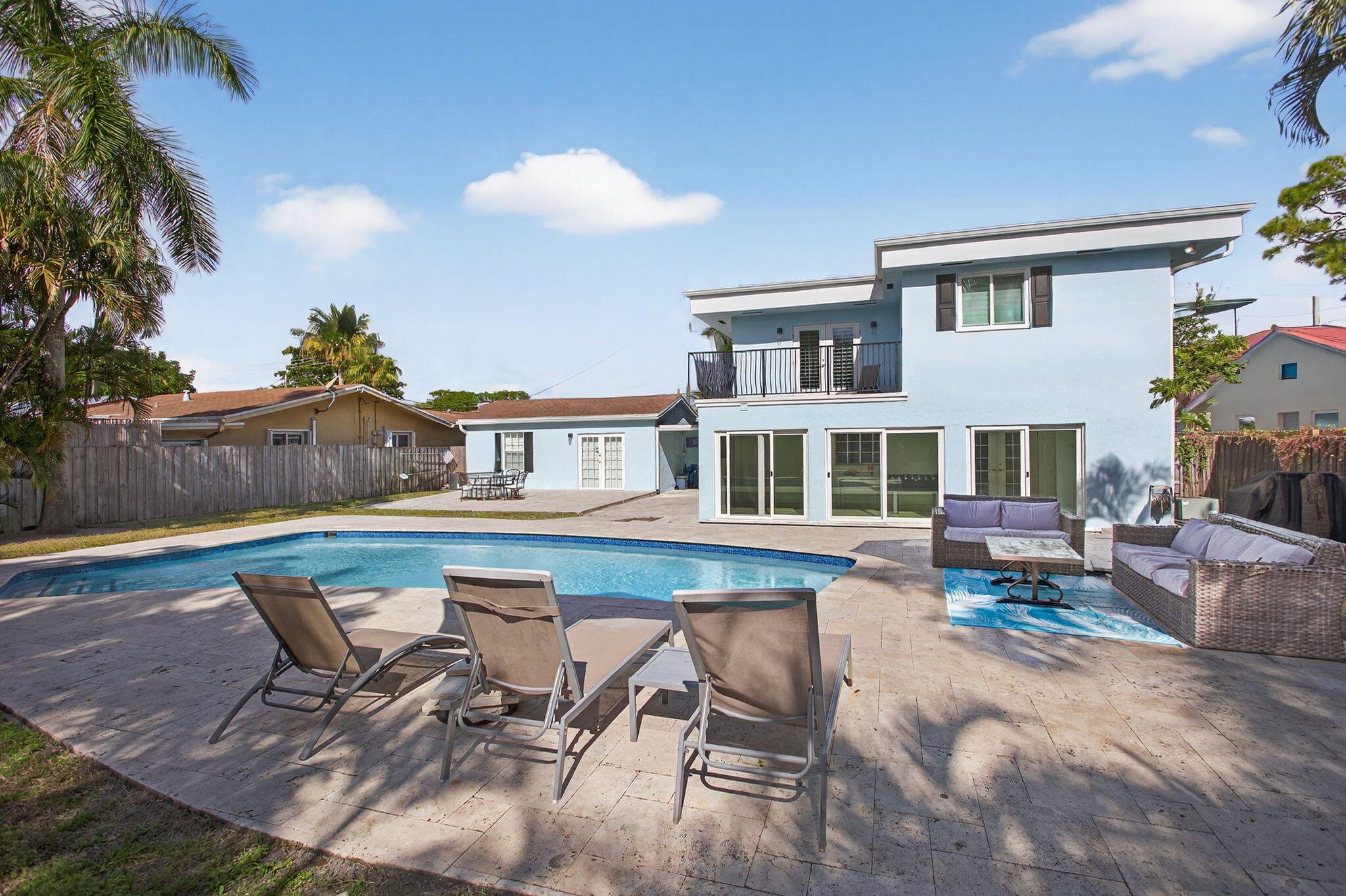 736 NE 34th Court, Oakland Park
