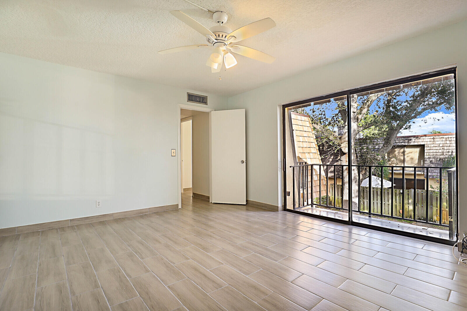 253 Woodland Road