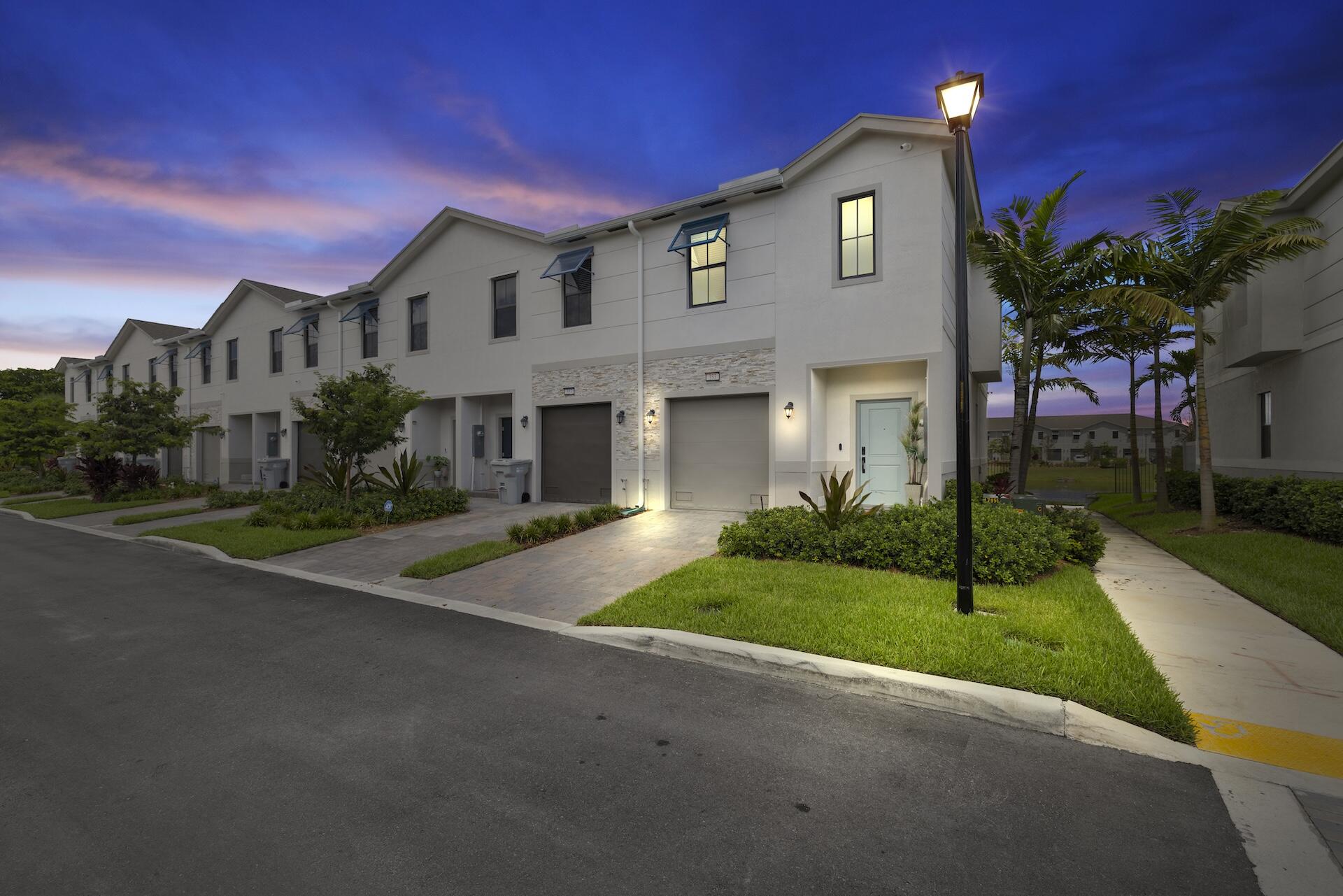 353 NW 8th Court