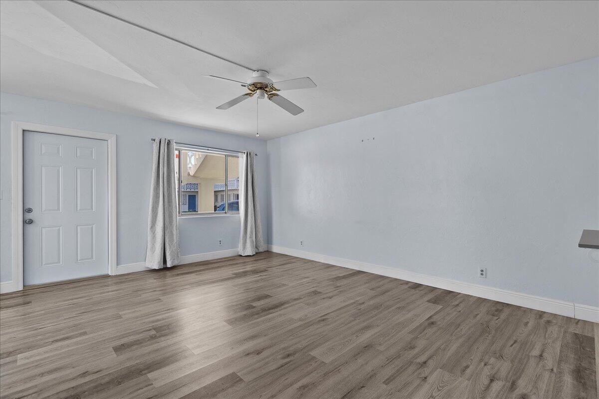 2004 Lake Osborne Drive 1