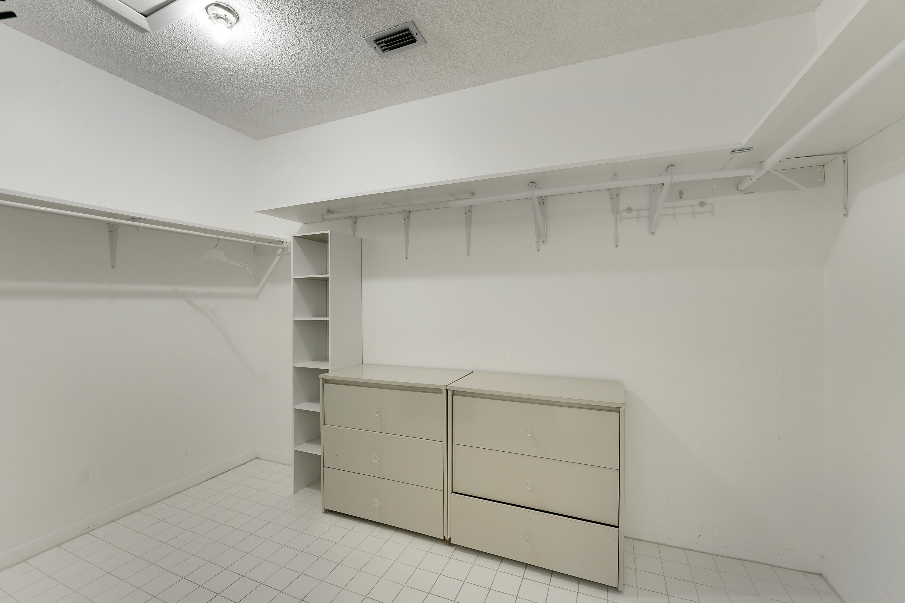 13679 Date Palm Court B