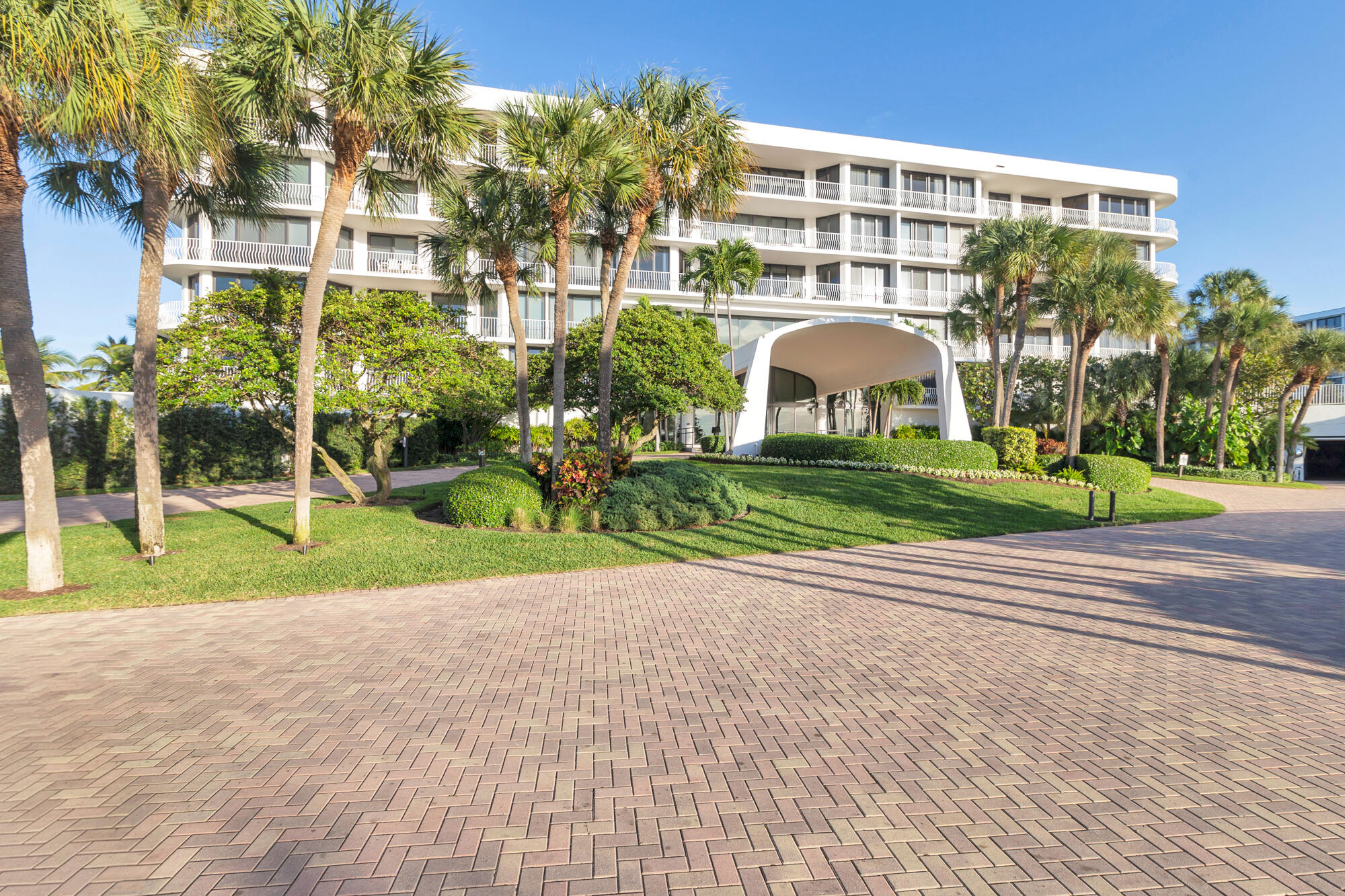 2000 S Ocean Boulevard 208-S