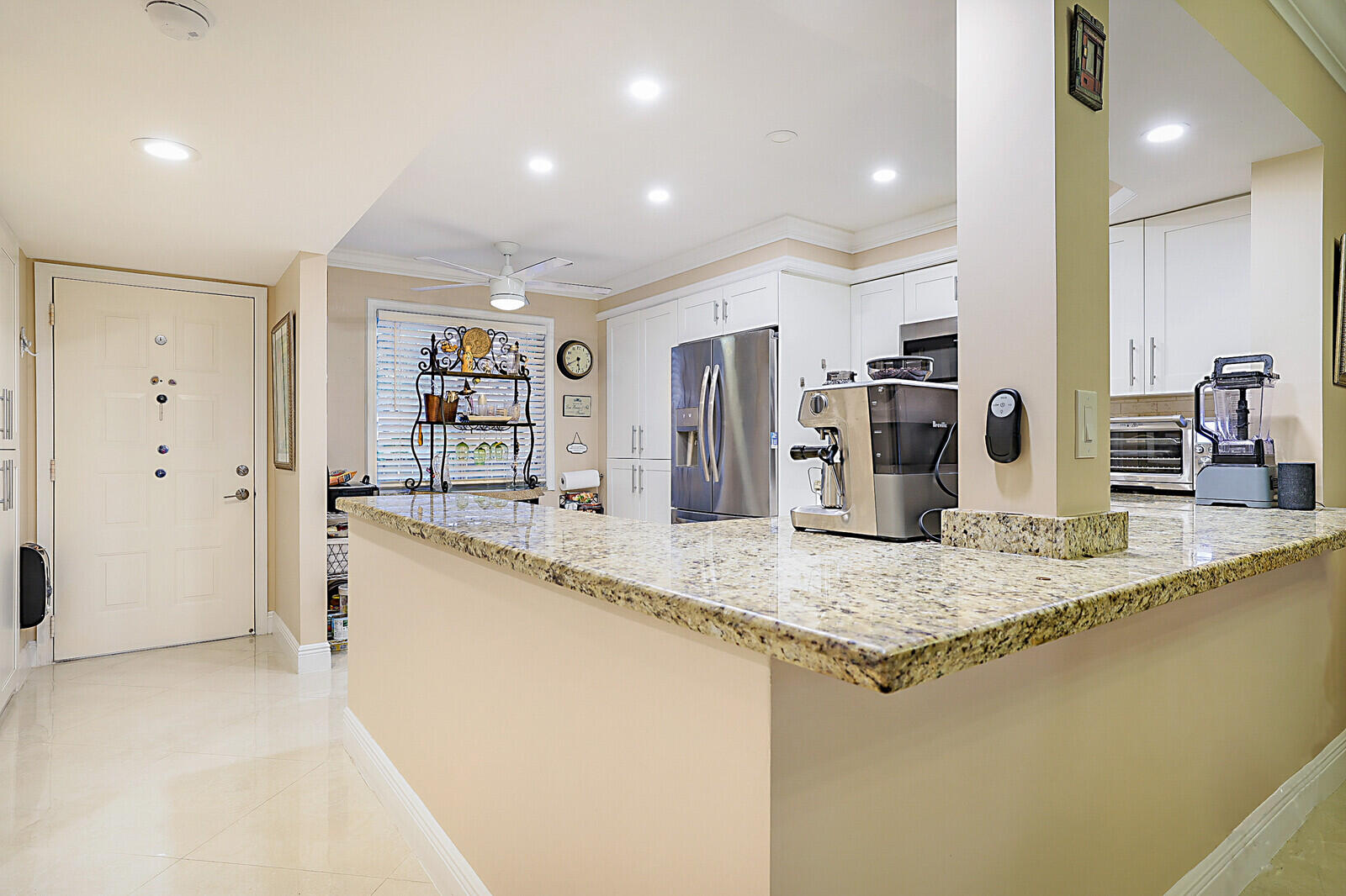 7286 Huntington Lane 204