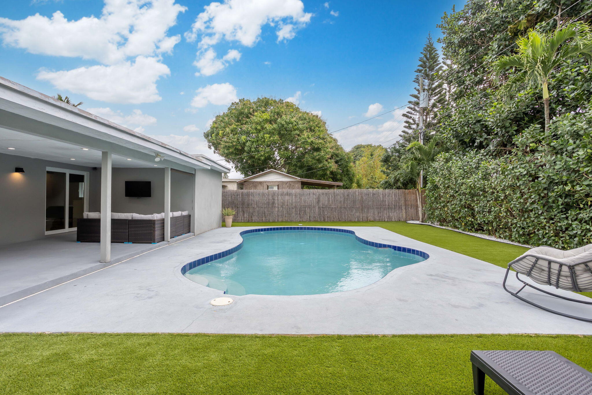 124 SW 11th Avenue